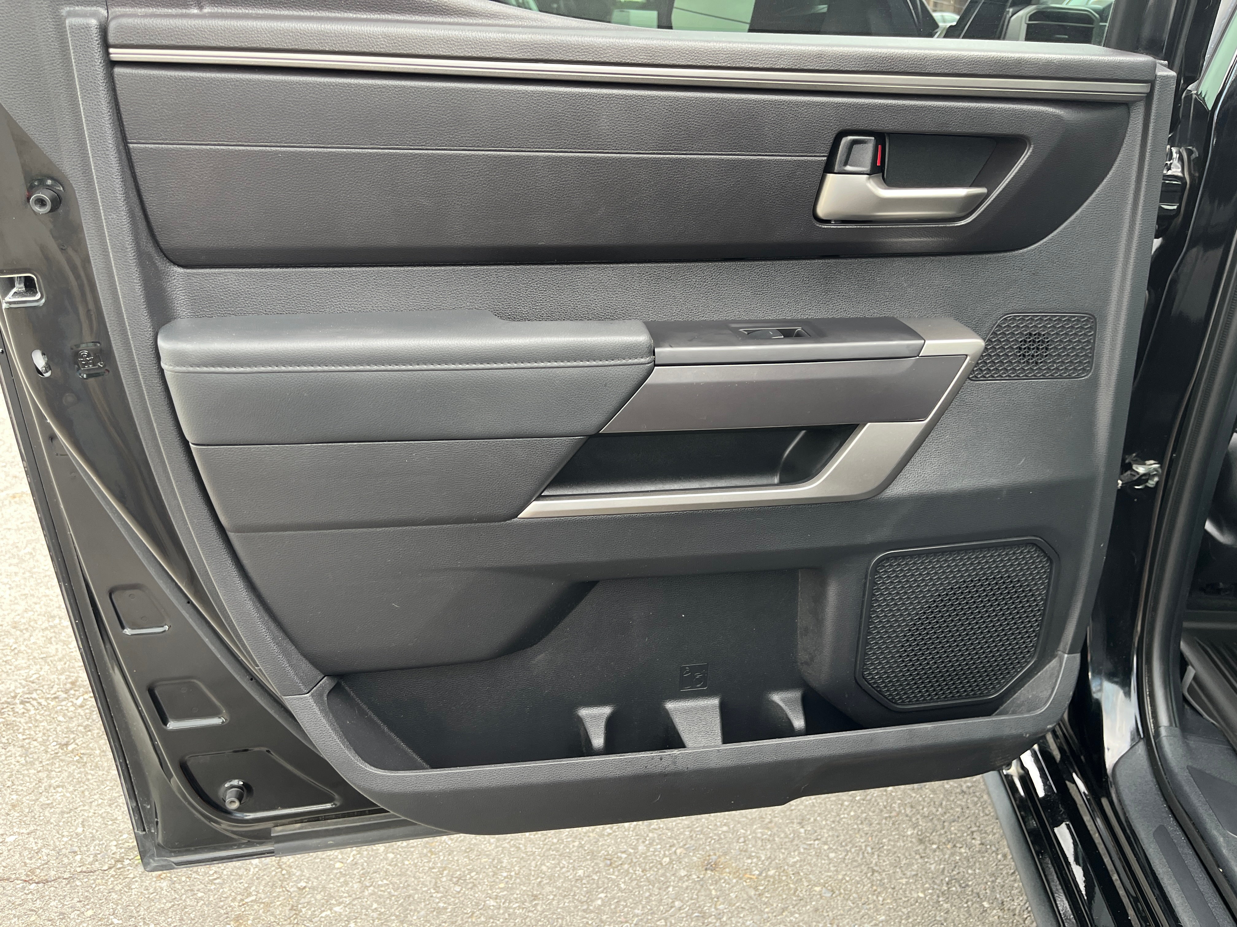 2023 Toyota Tundra 4WD SR5