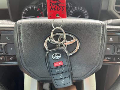 2023 Toyota Tundra 4WD SR5