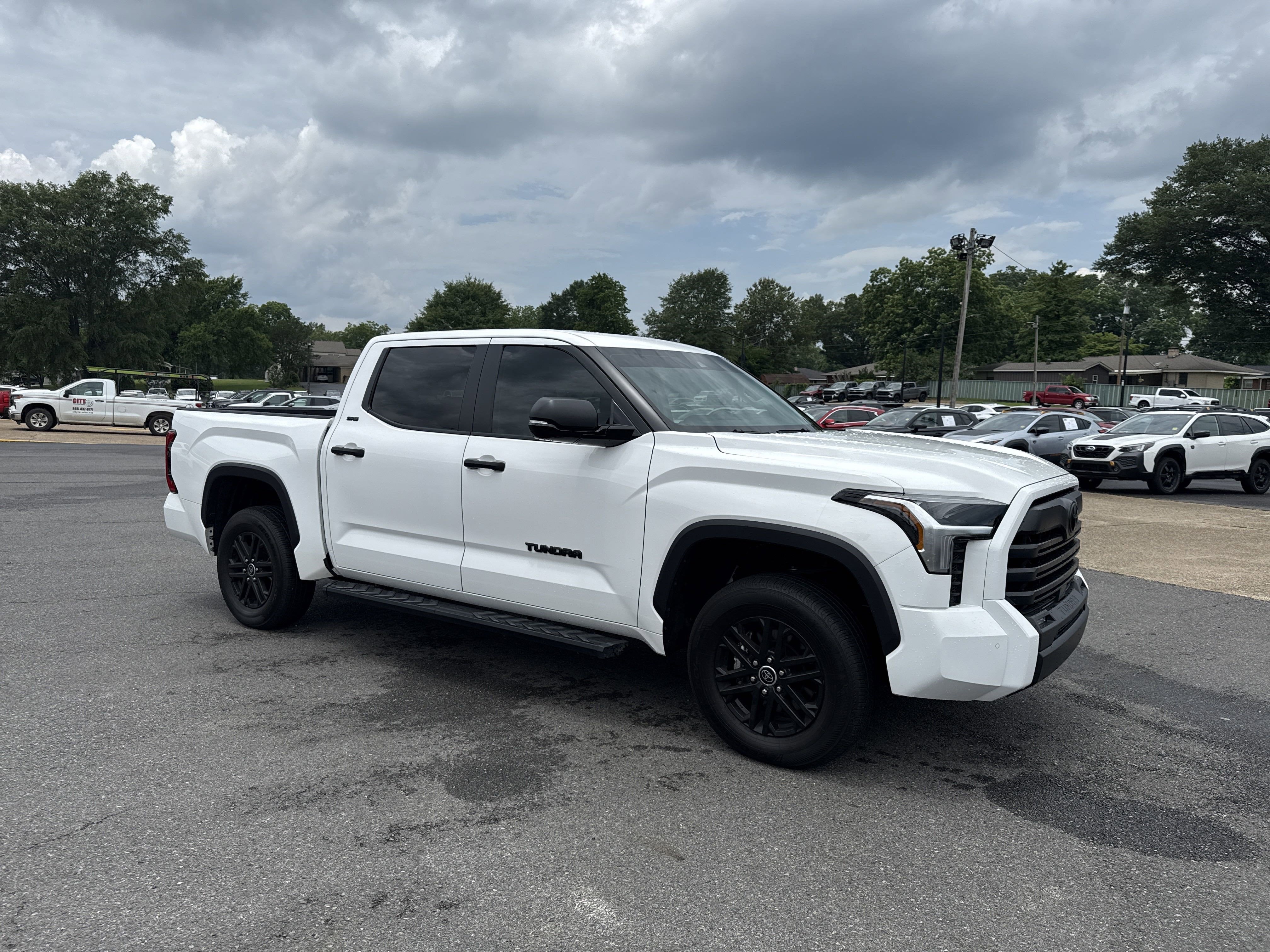 2024 Toyota Tundra 4WD Base