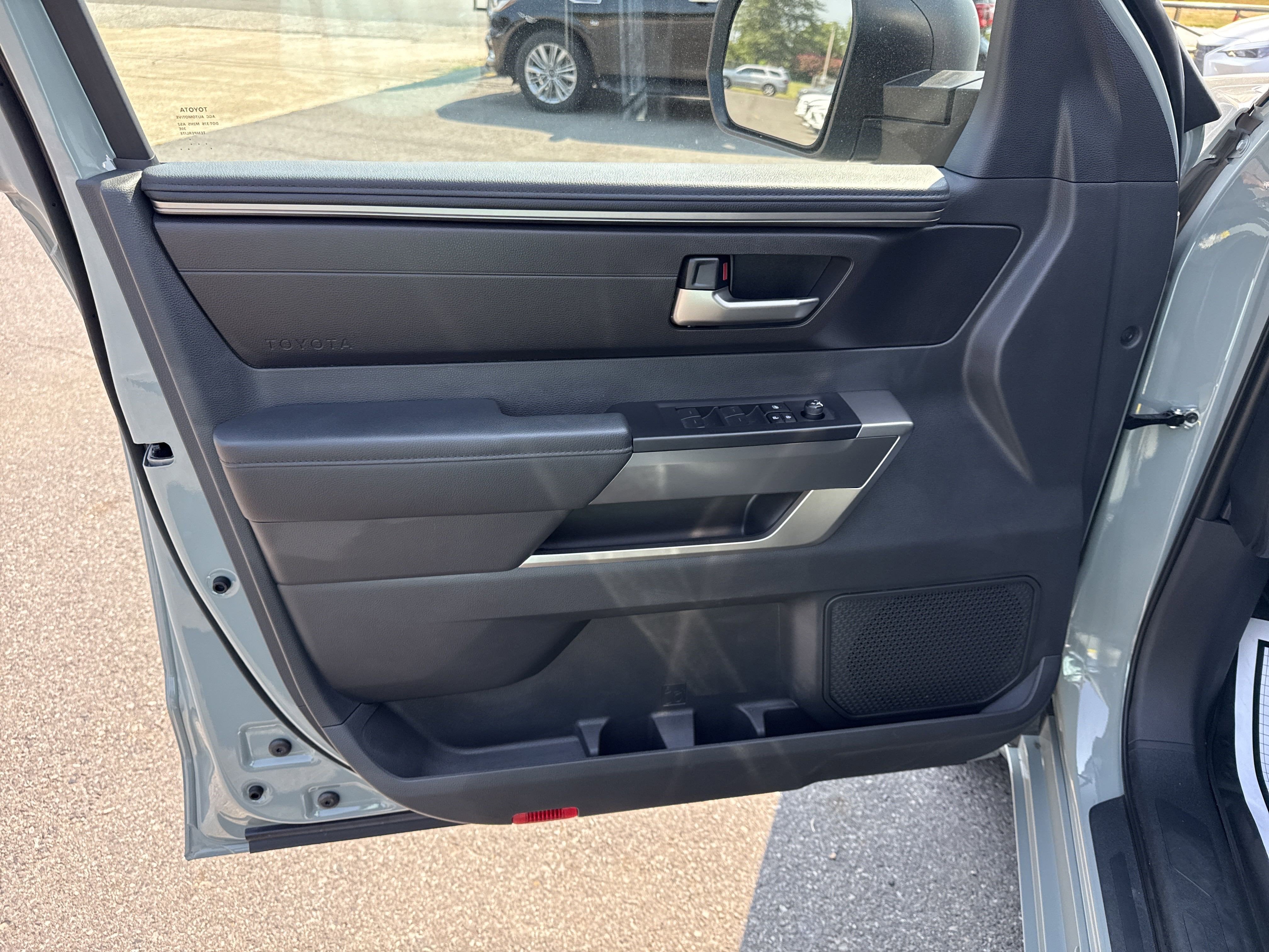 2024 Toyota Tundra 4WD Base