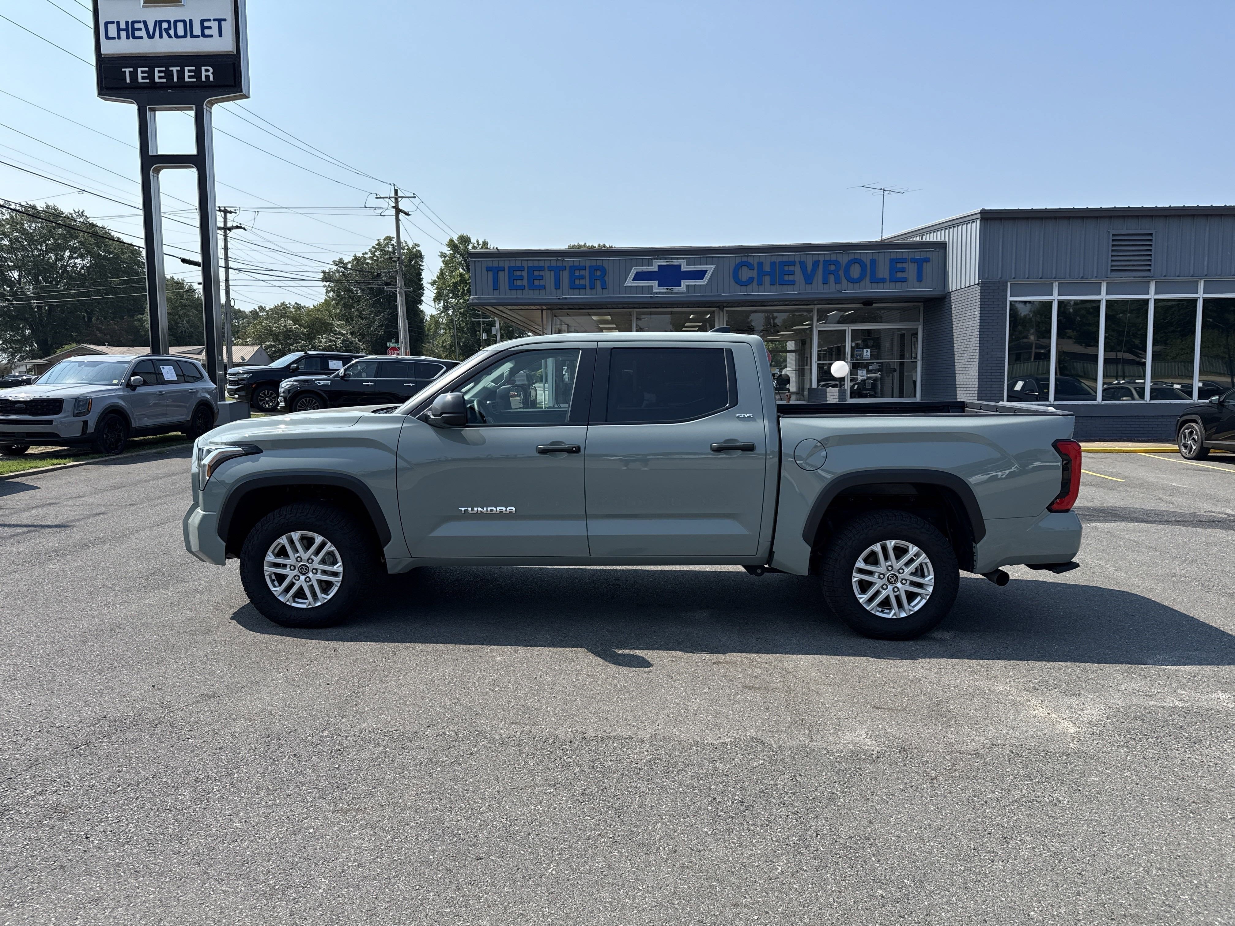 2024 Toyota Tundra 4WD Base
