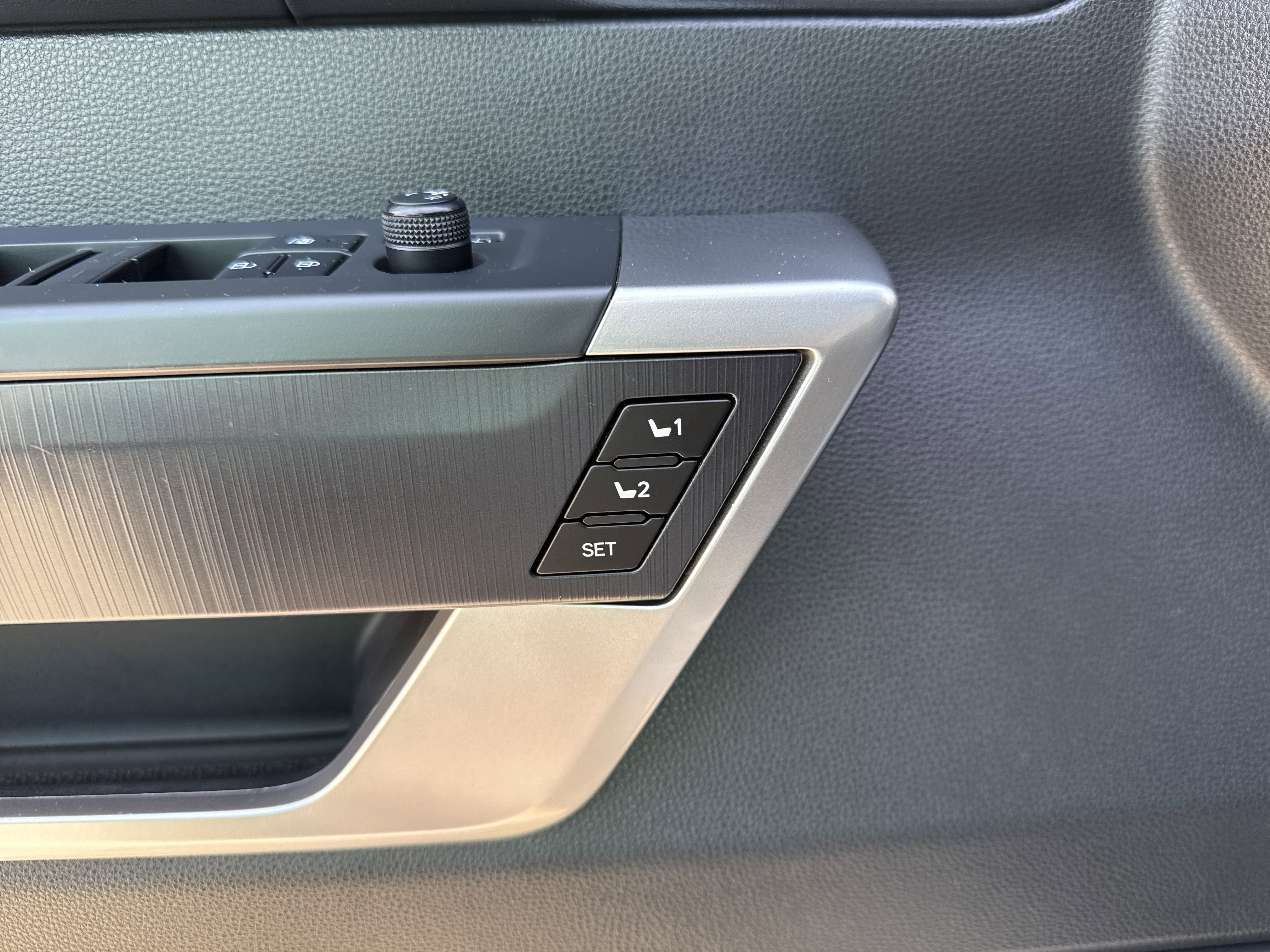 2022 Toyota Tundra 4WD Base