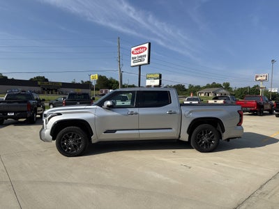 2022 Toyota Tundra 4WD Base