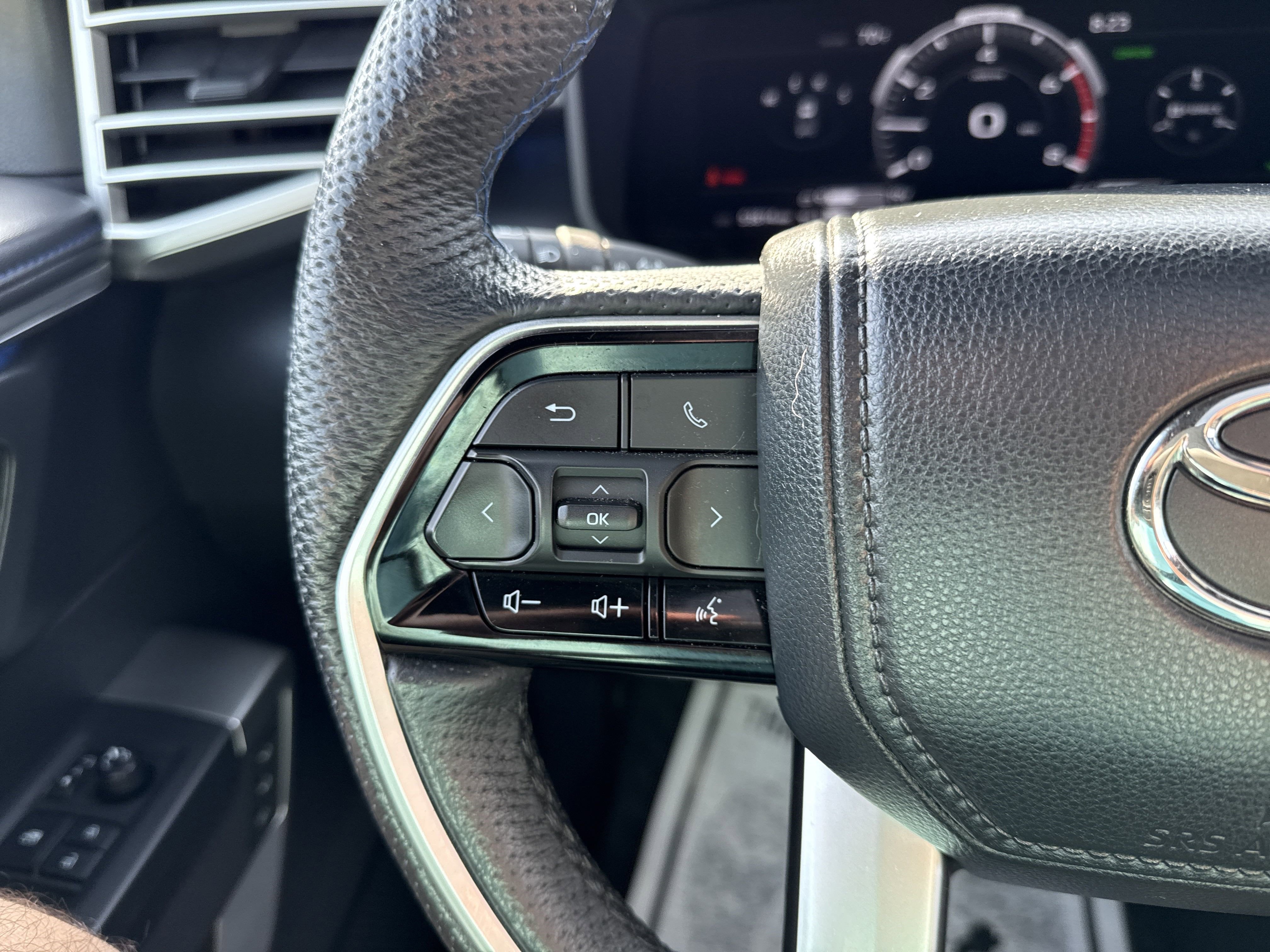 2022 Toyota Tundra 4WD Base