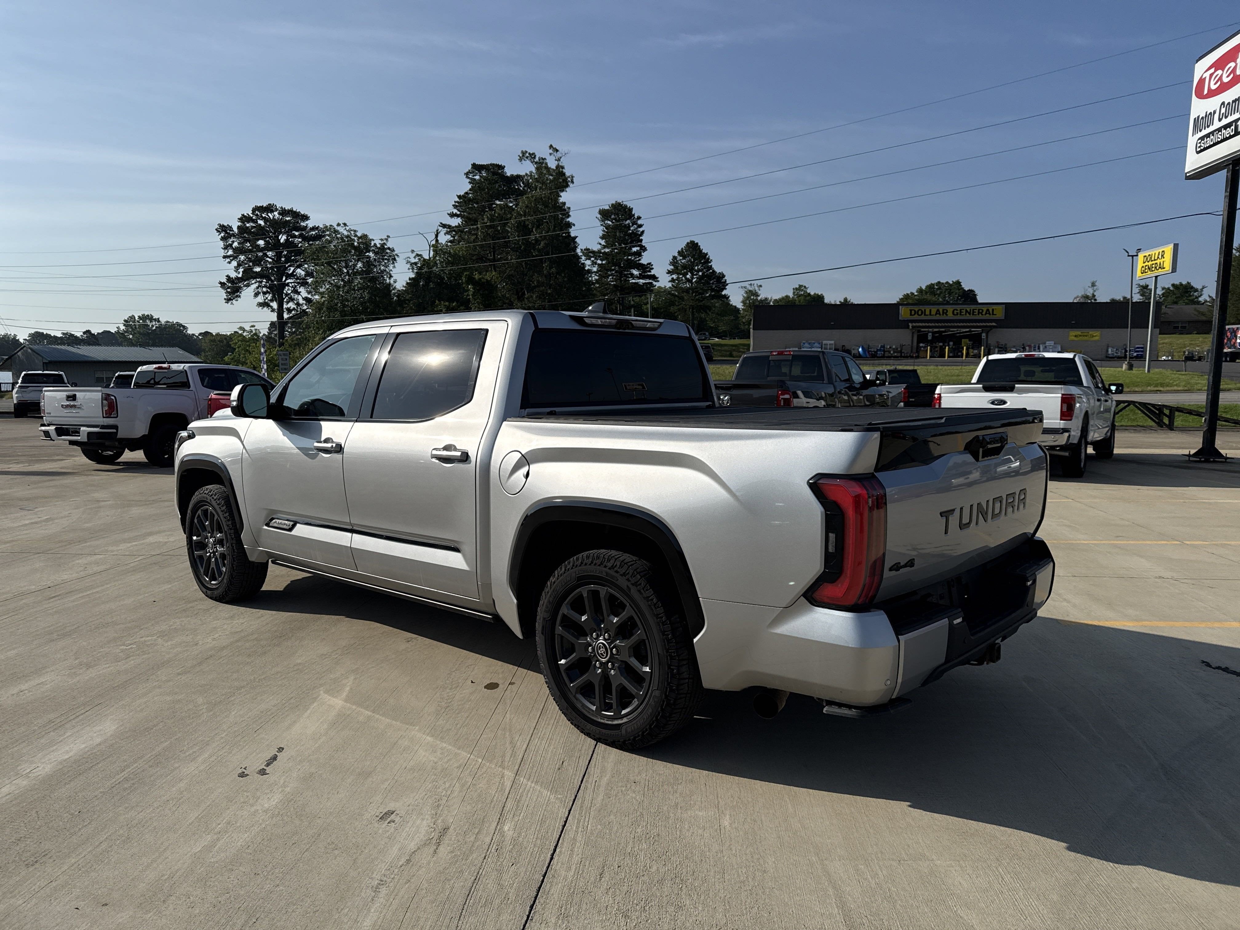 2022 Toyota Tundra 4WD Base