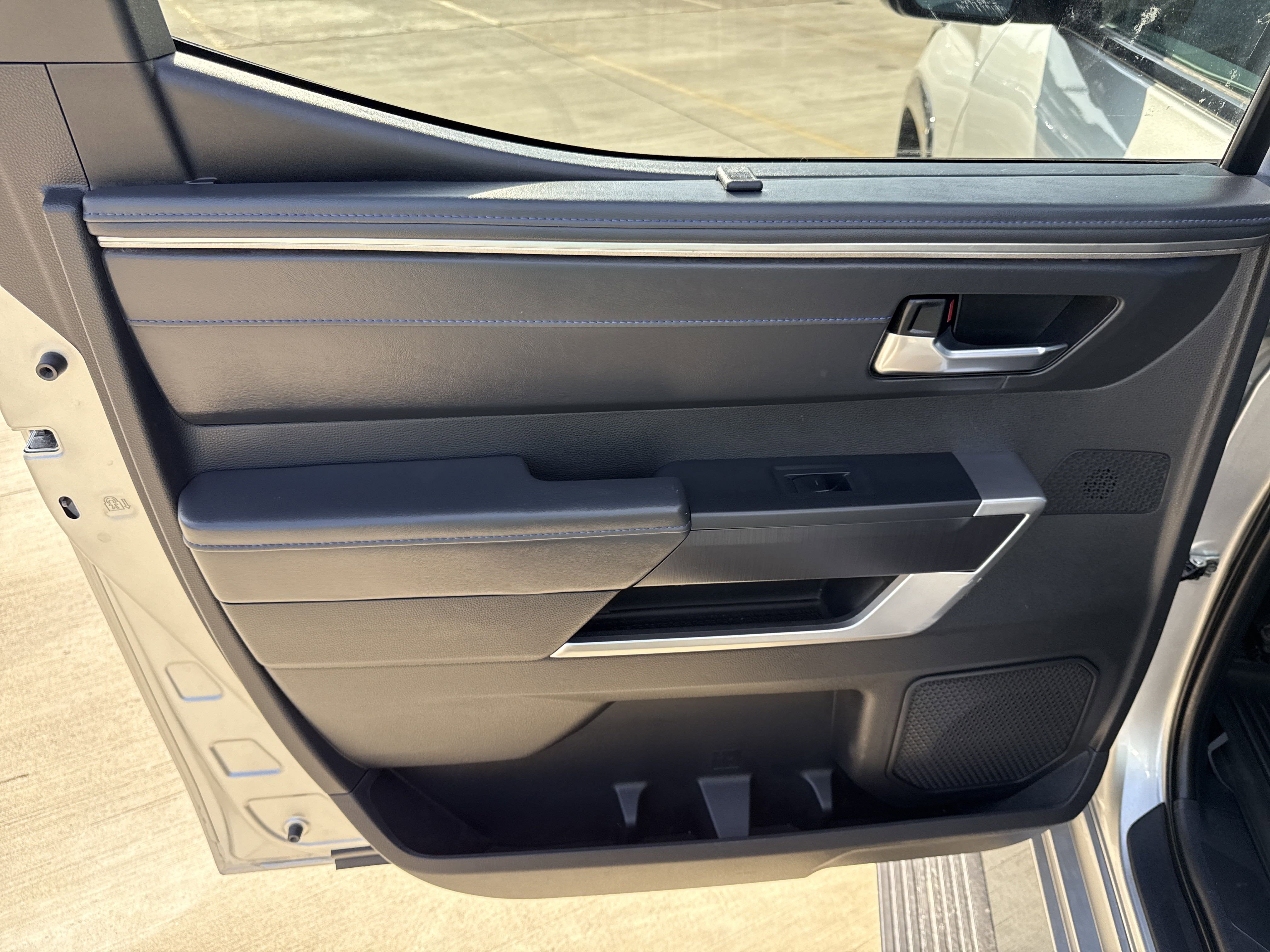 2022 Toyota Tundra 4WD Base