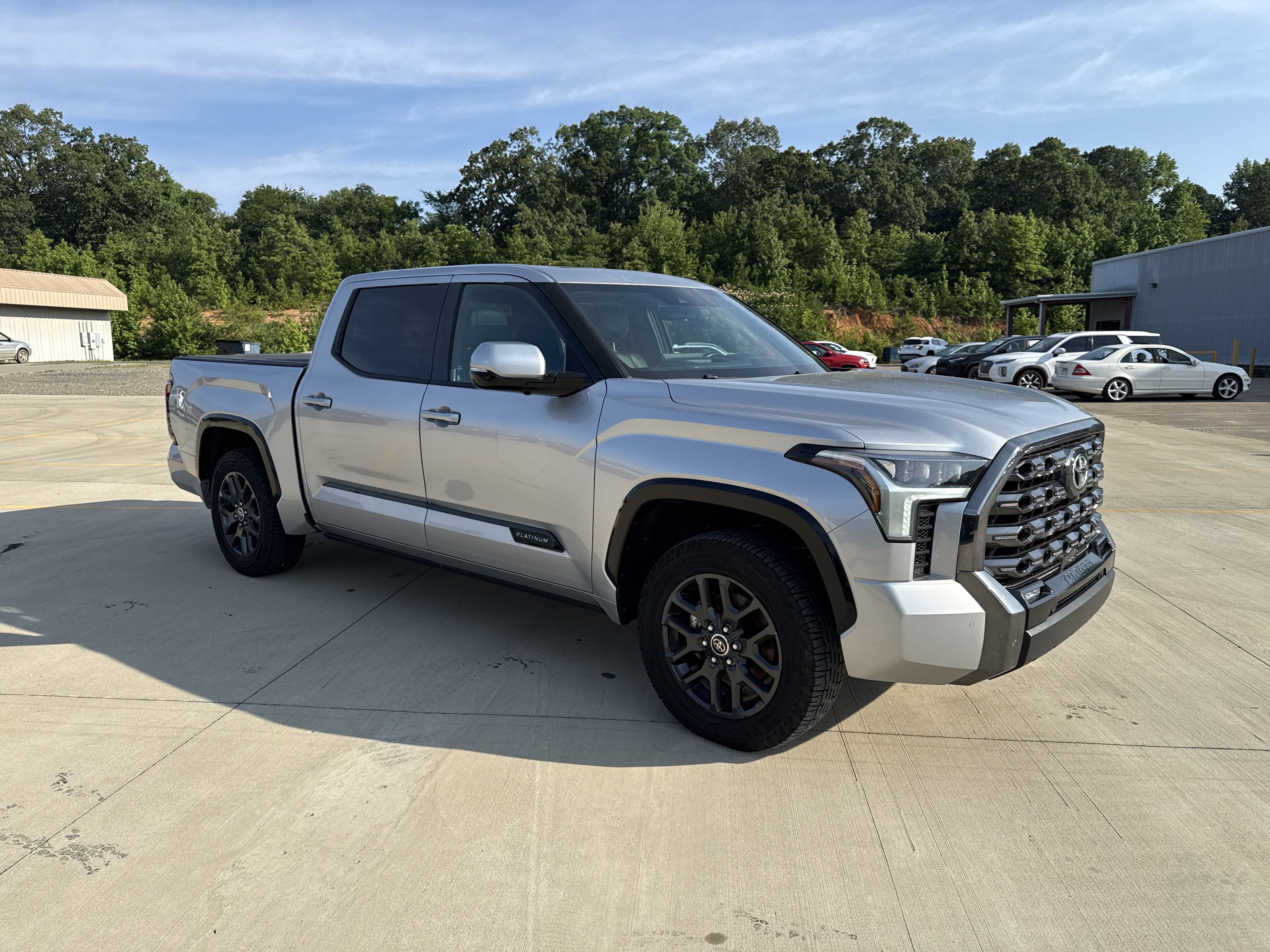 2022 Toyota Tundra 4WD Base