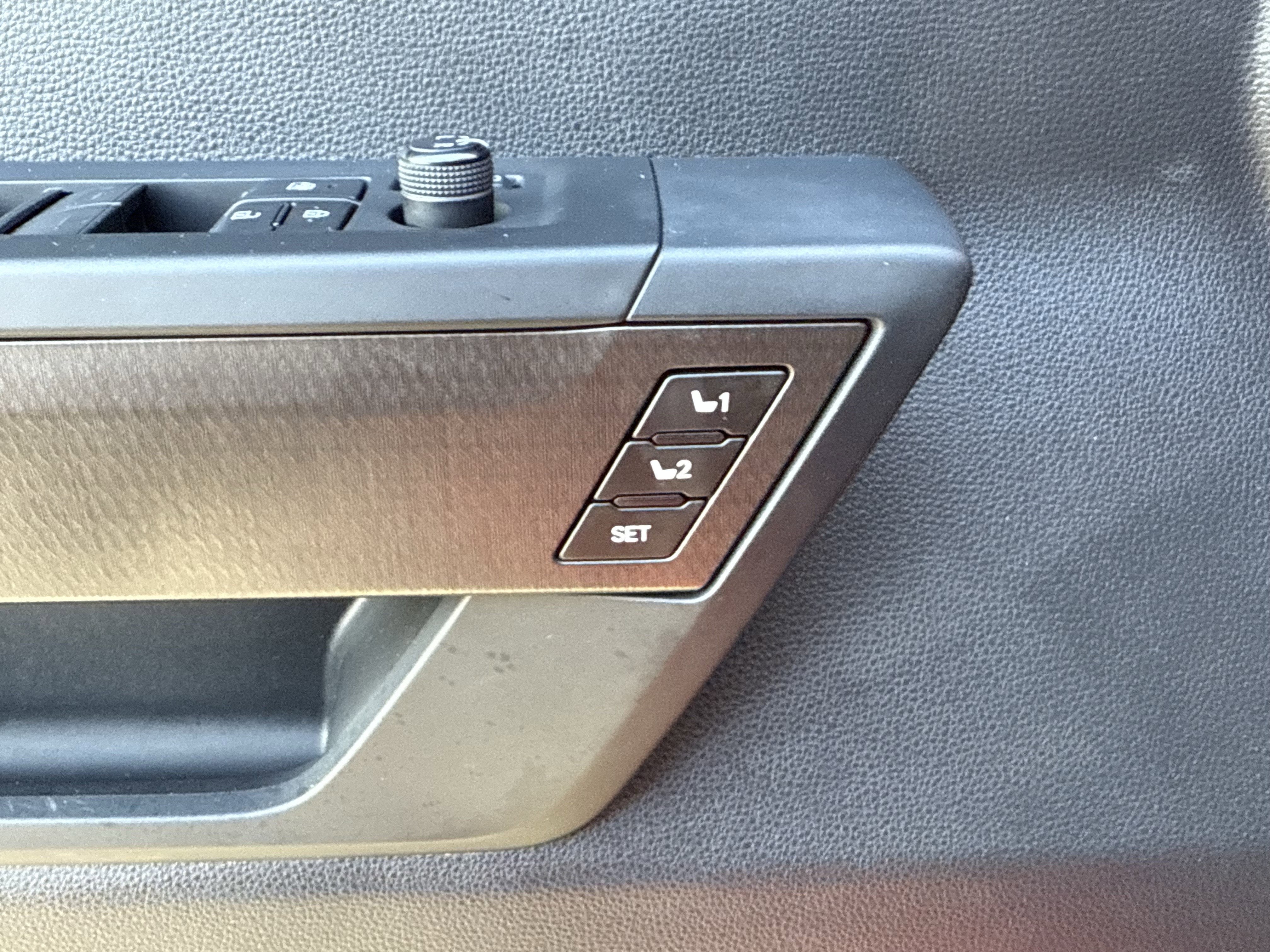 2022 Toyota Tundra 4WD Base