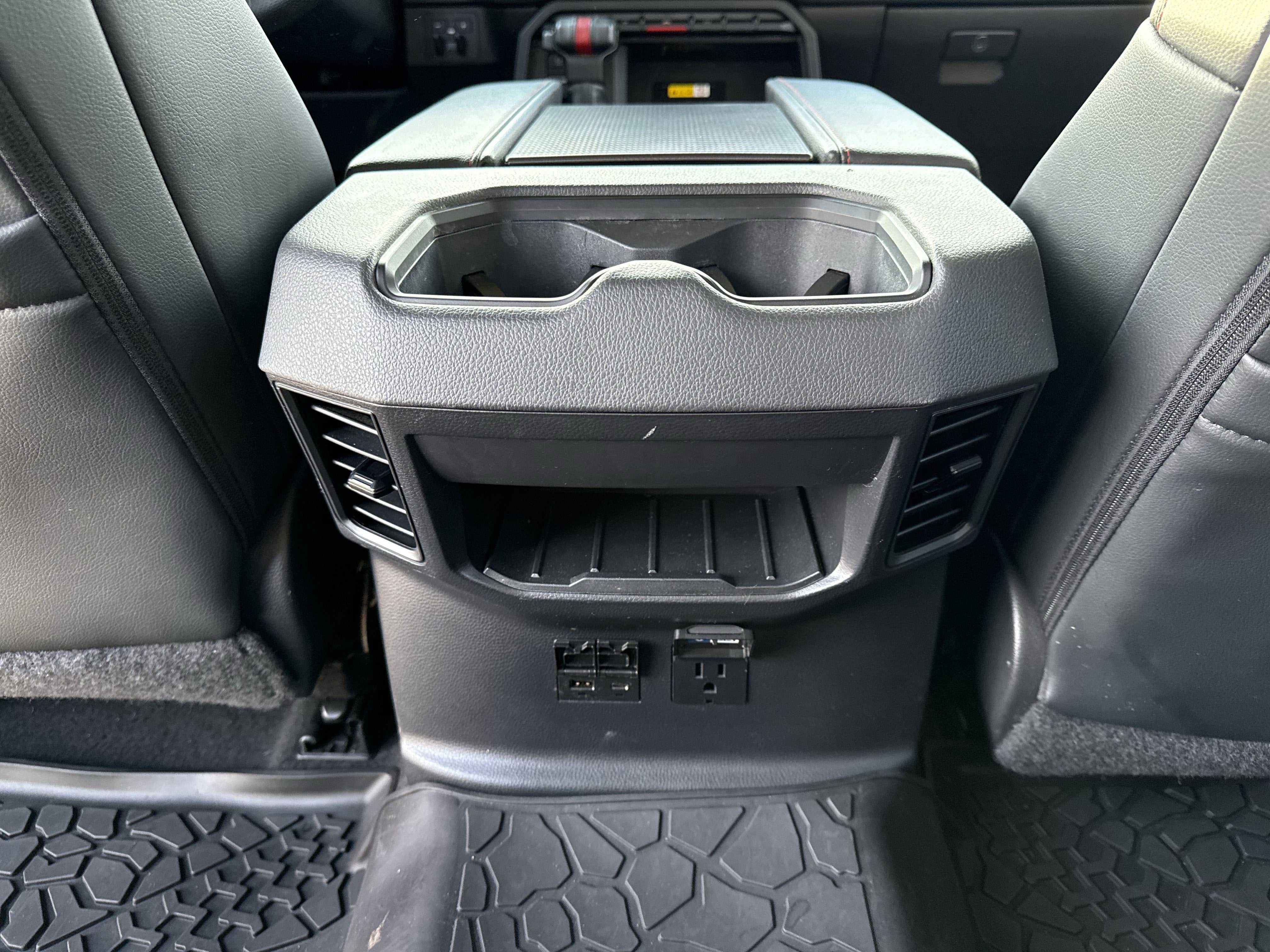 2022 Toyota Tundra 4WD Base
