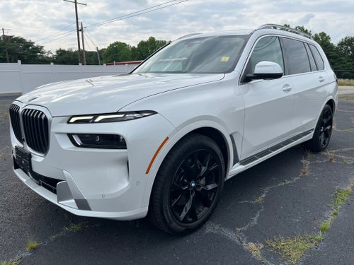 2025 BMW X7 xDrive40i