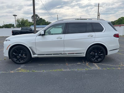 2025 BMW X7 xDrive40i