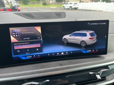 2025 BMW X7 xDrive40i