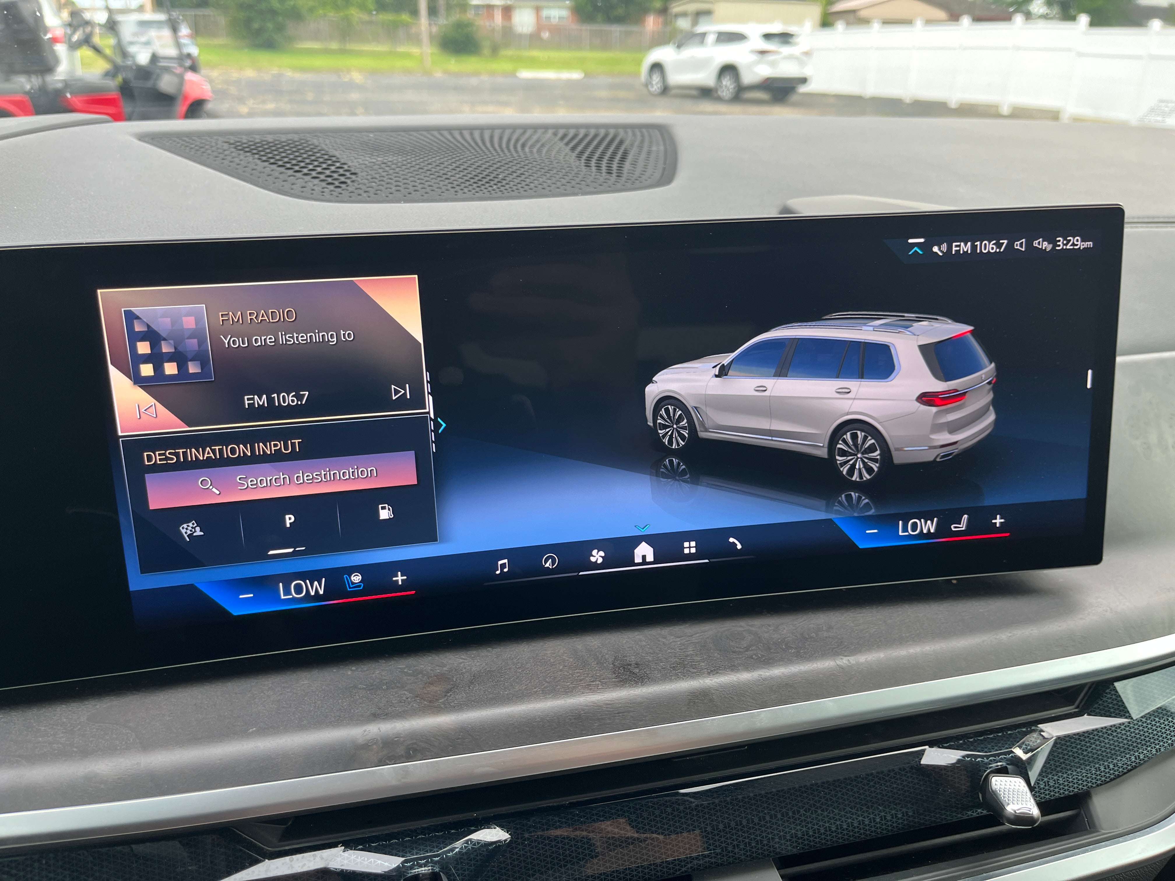 2025 BMW X7 xDrive40i