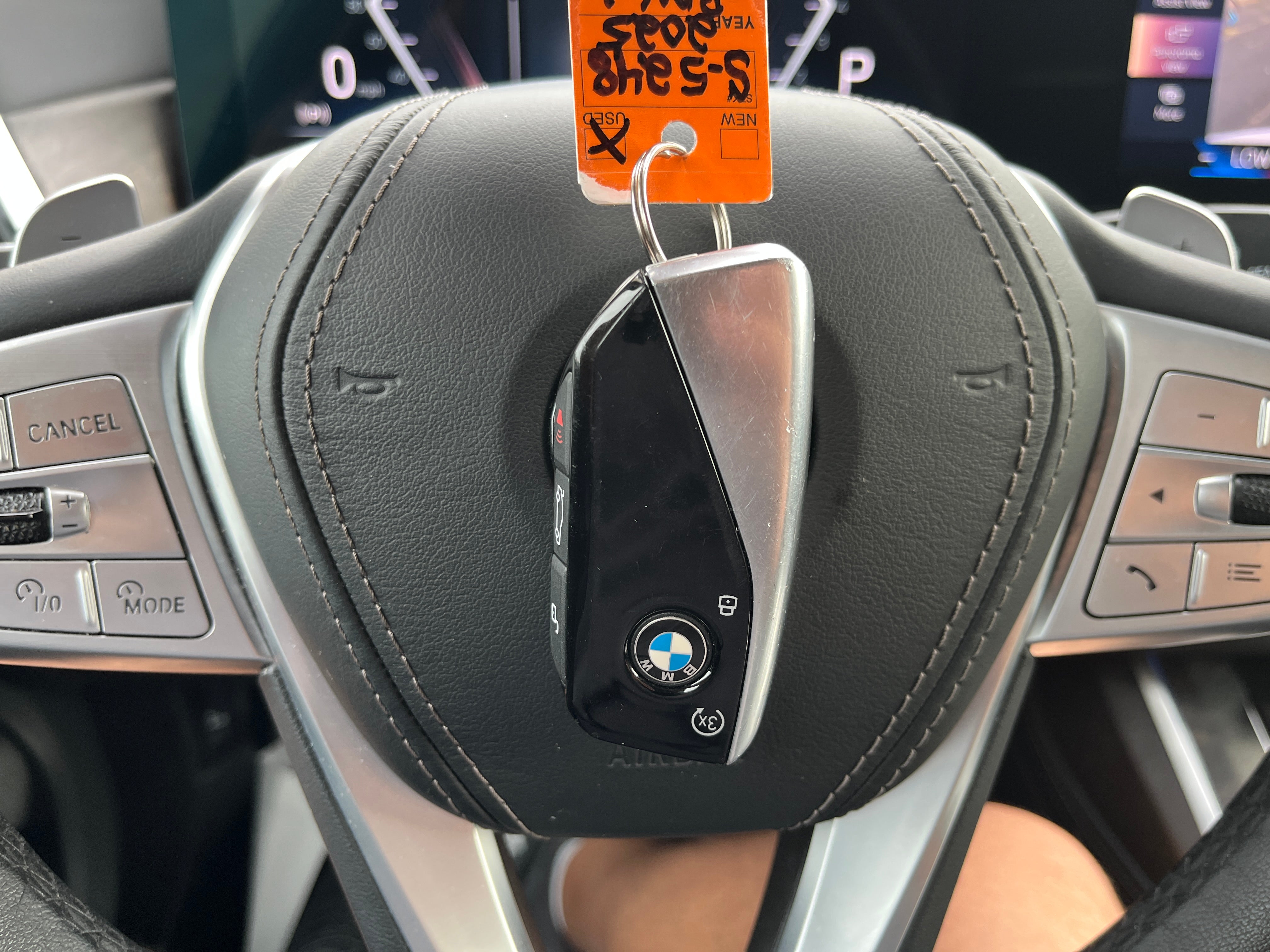 2025 BMW X7 xDrive40i