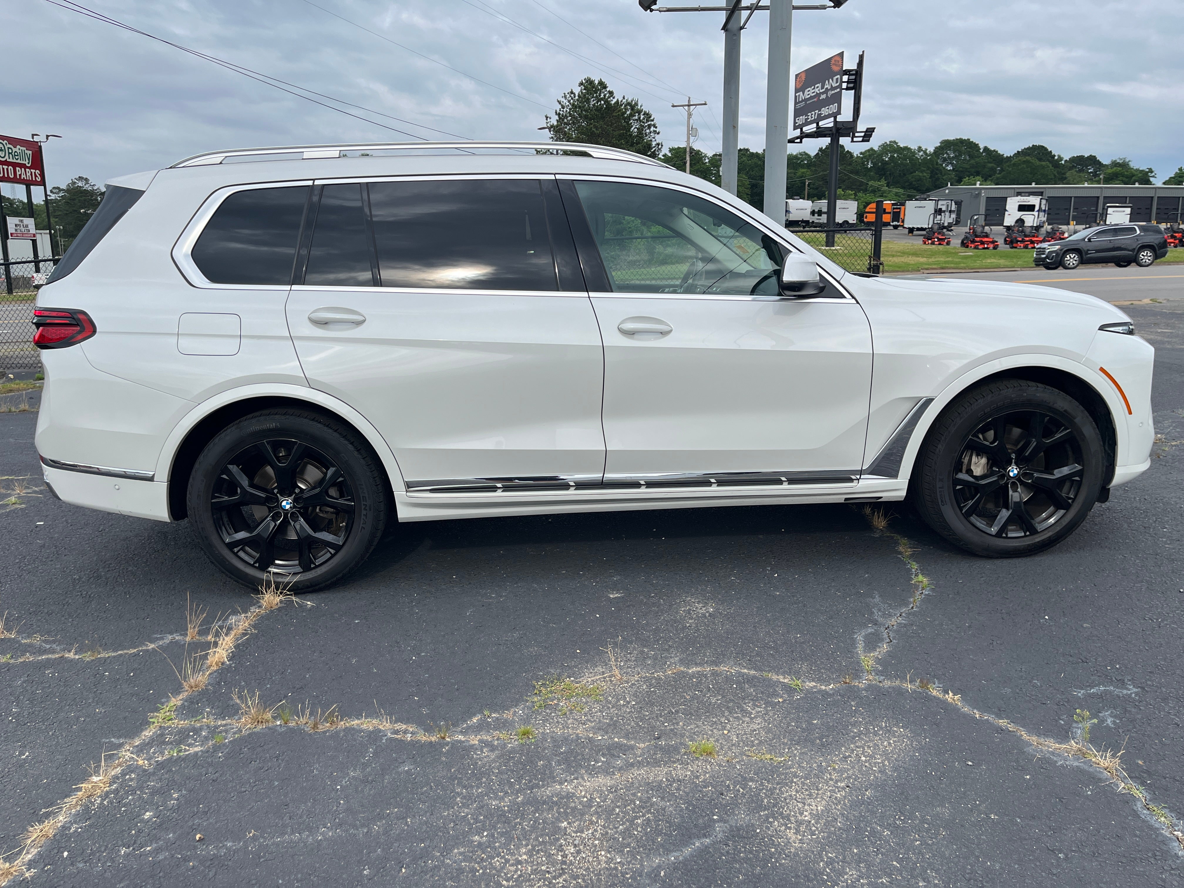 2025 BMW X7 xDrive40i