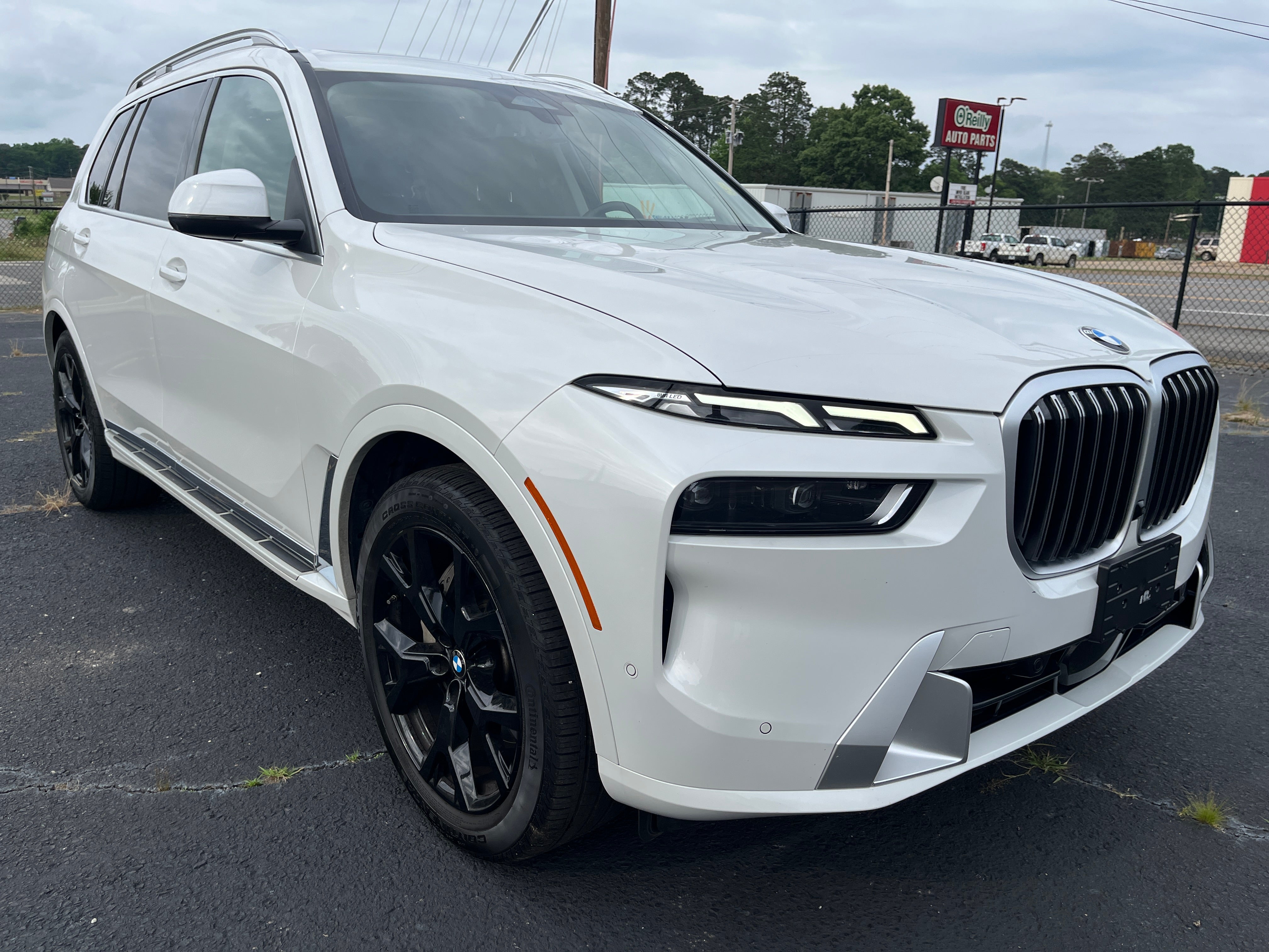 2025 BMW X7 xDrive40i