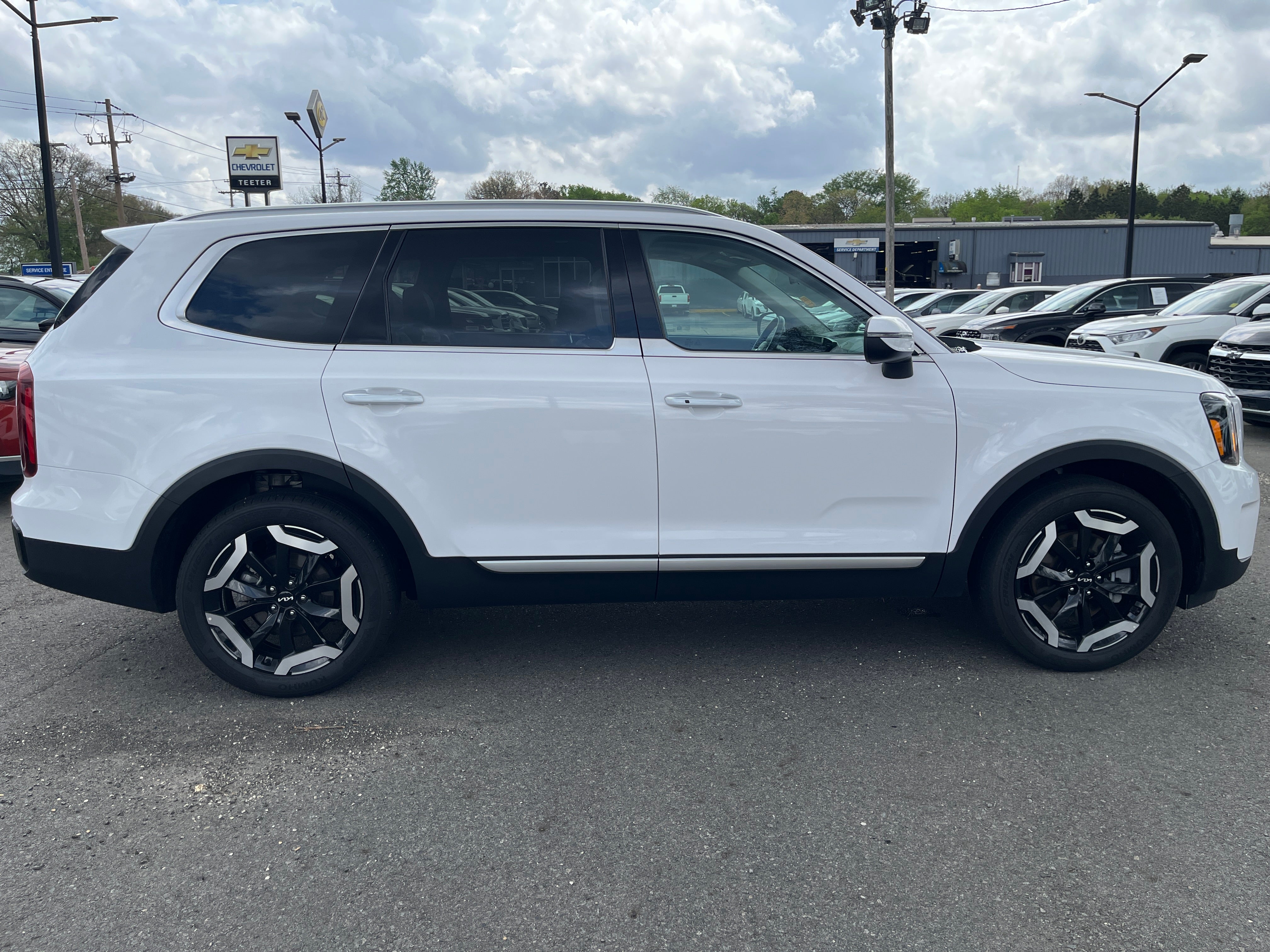 2025 Kia Telluride S