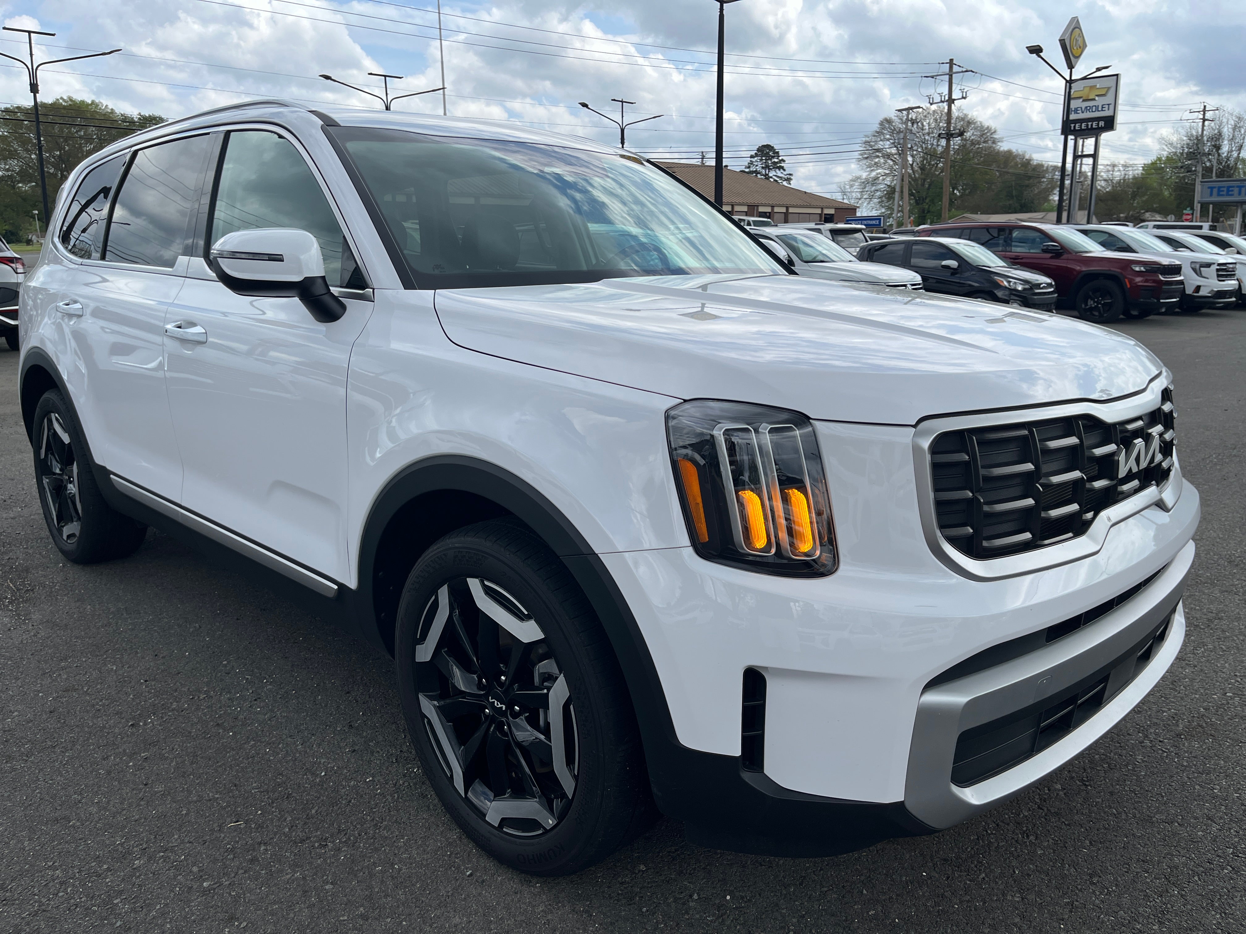 2025 Kia Telluride S