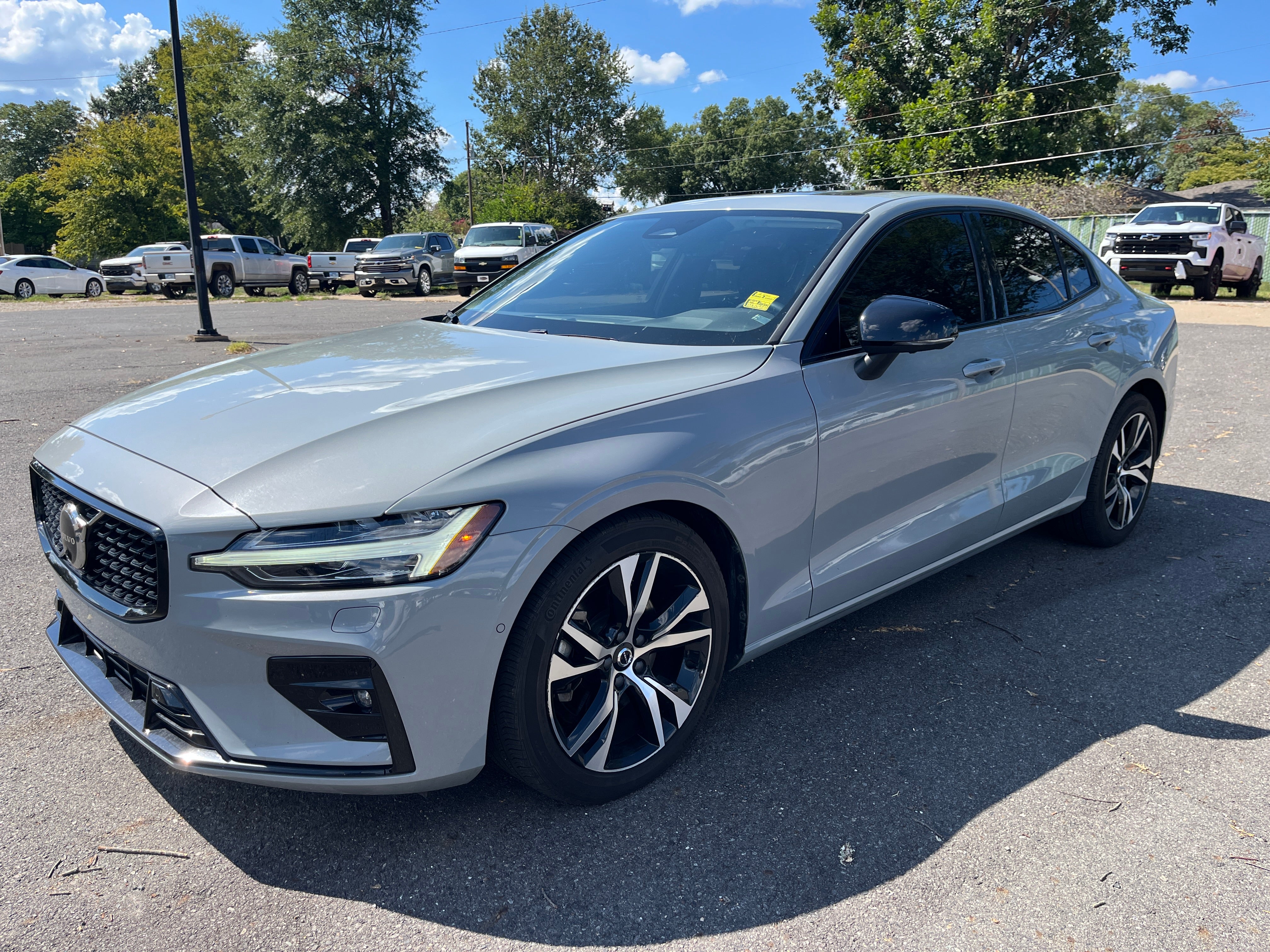 2025 Volvo S60 Plus