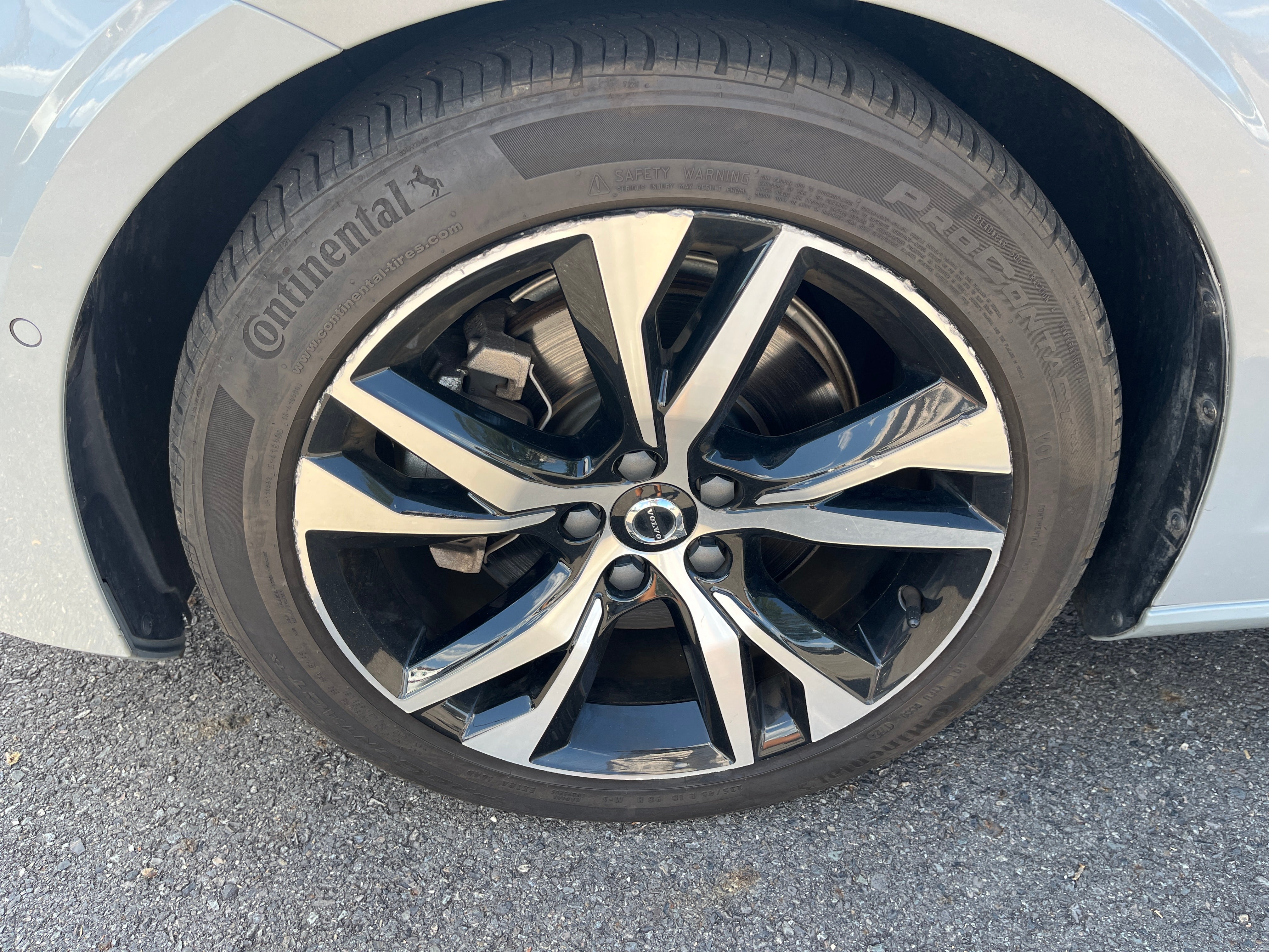 2025 Volvo S60 Plus