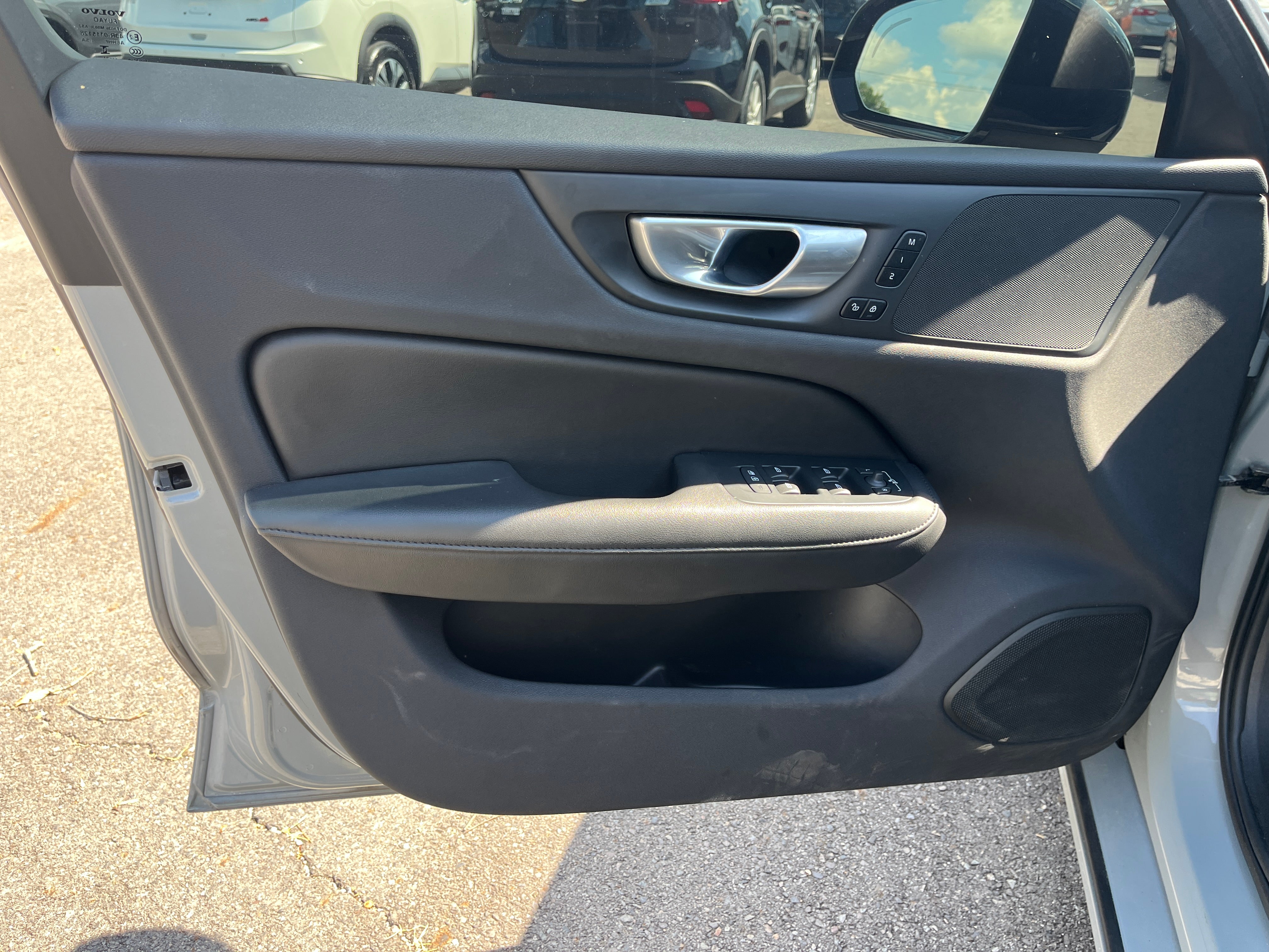 2025 Volvo S60 Plus