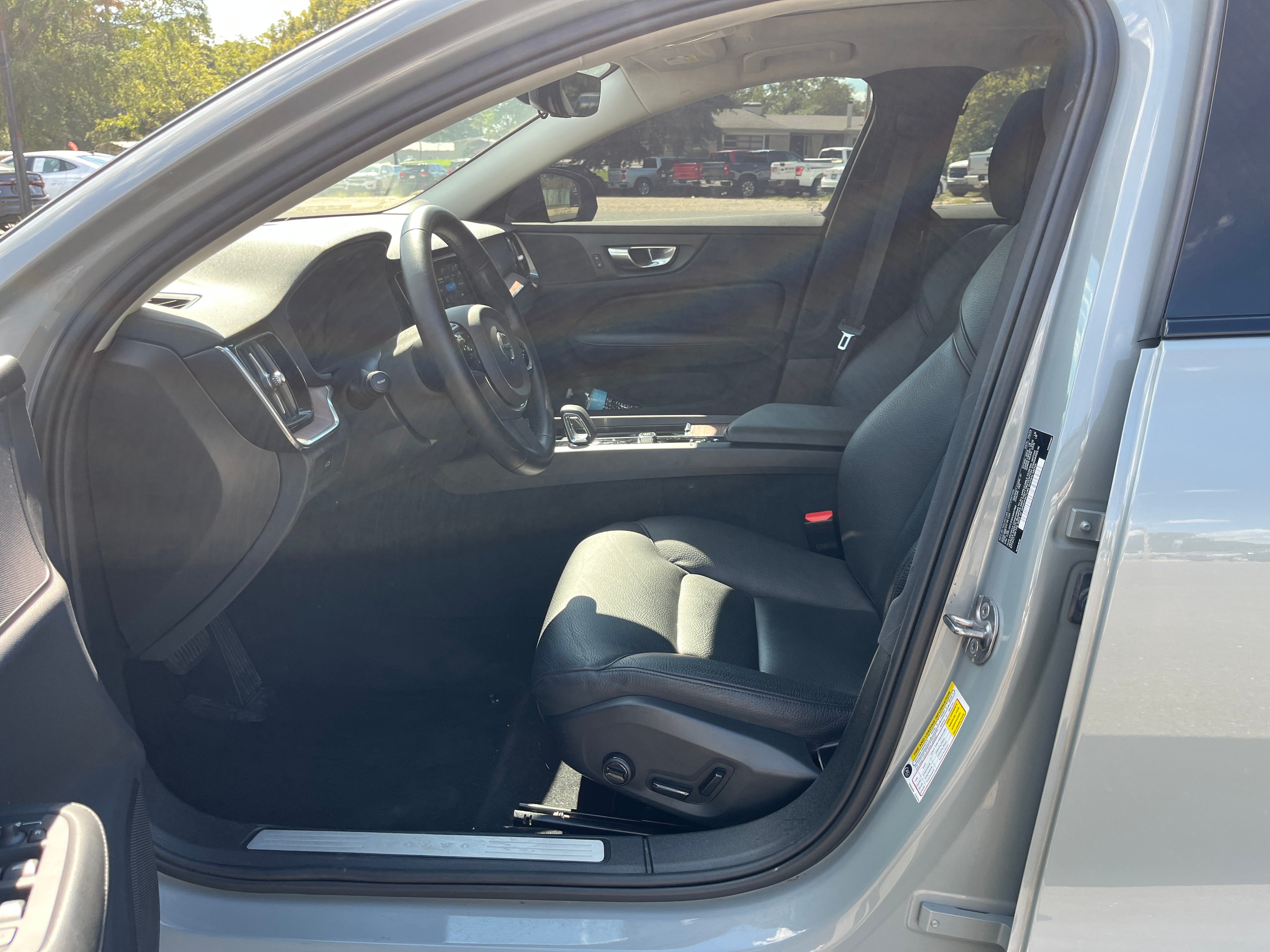 2025 Volvo S60 Plus