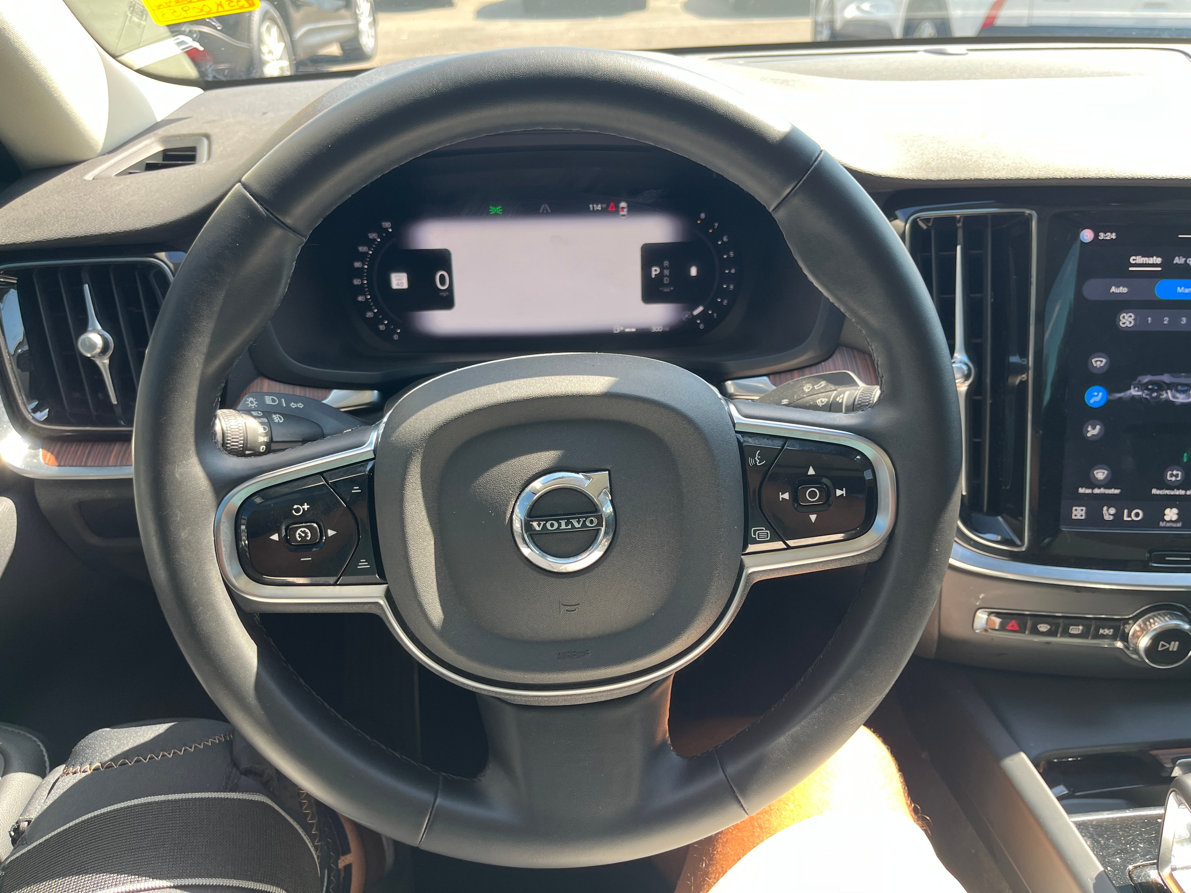2025 Volvo S60 Plus