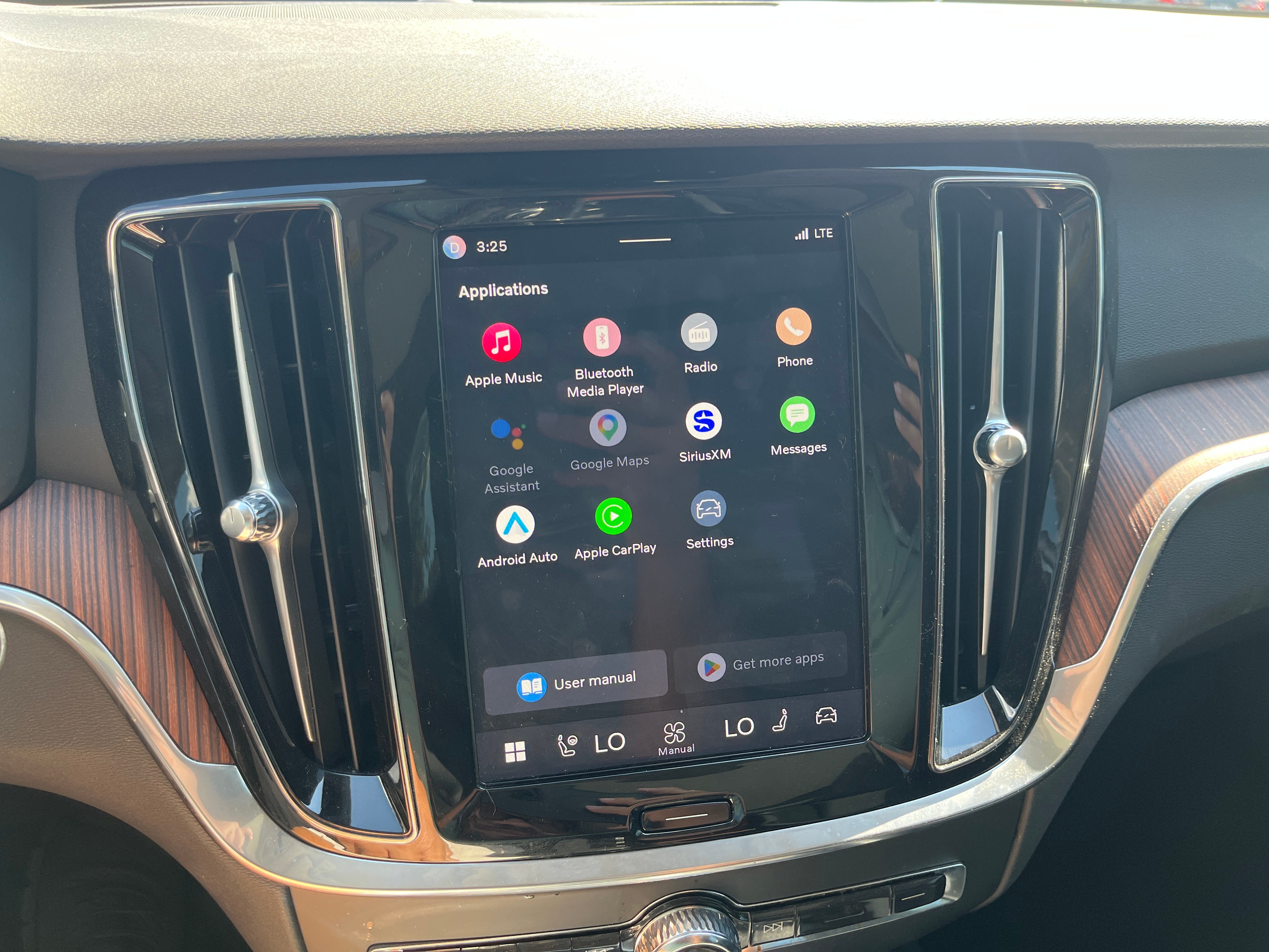 2025 Volvo S60 Plus