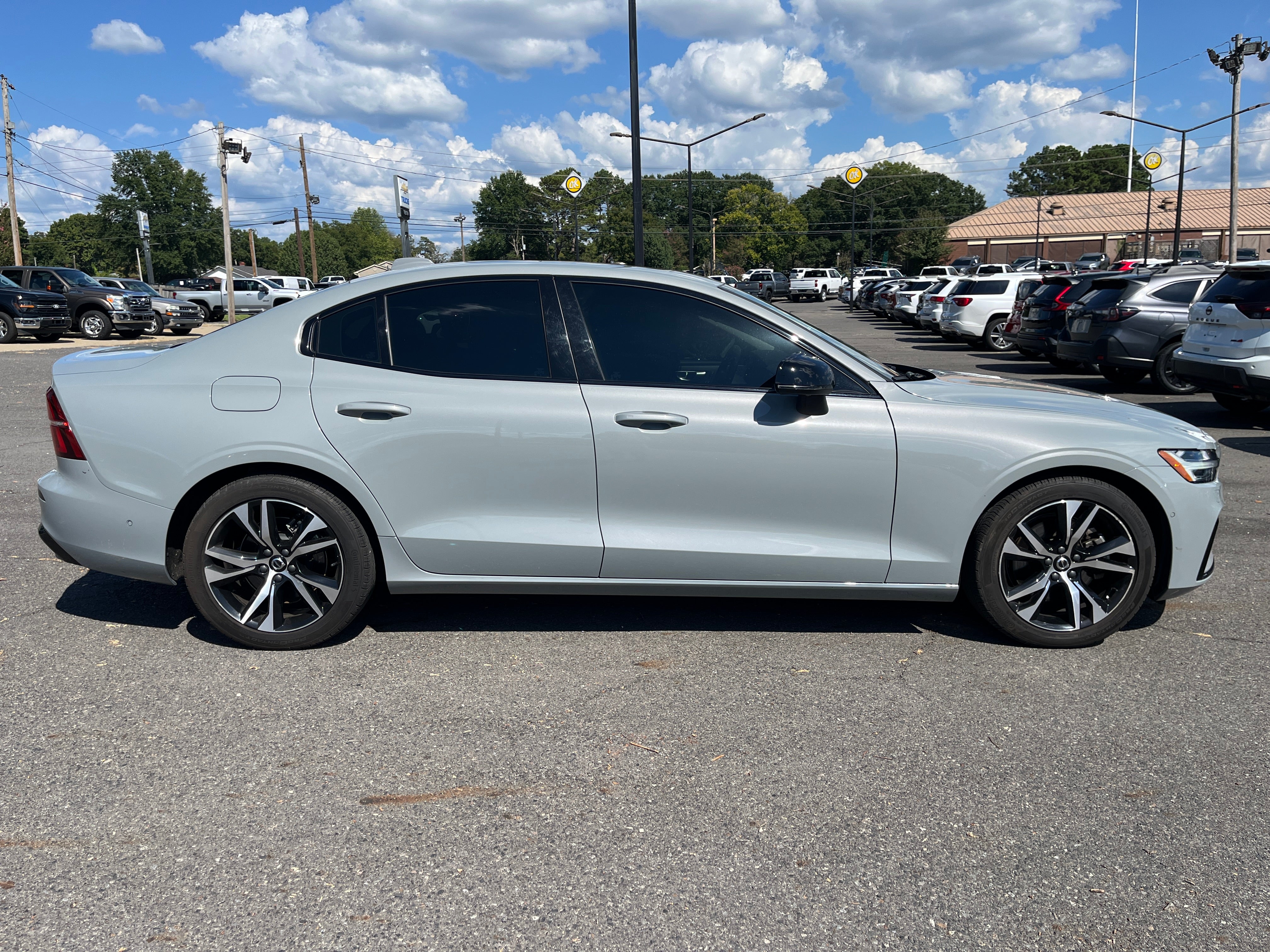 2025 Volvo S60 Plus