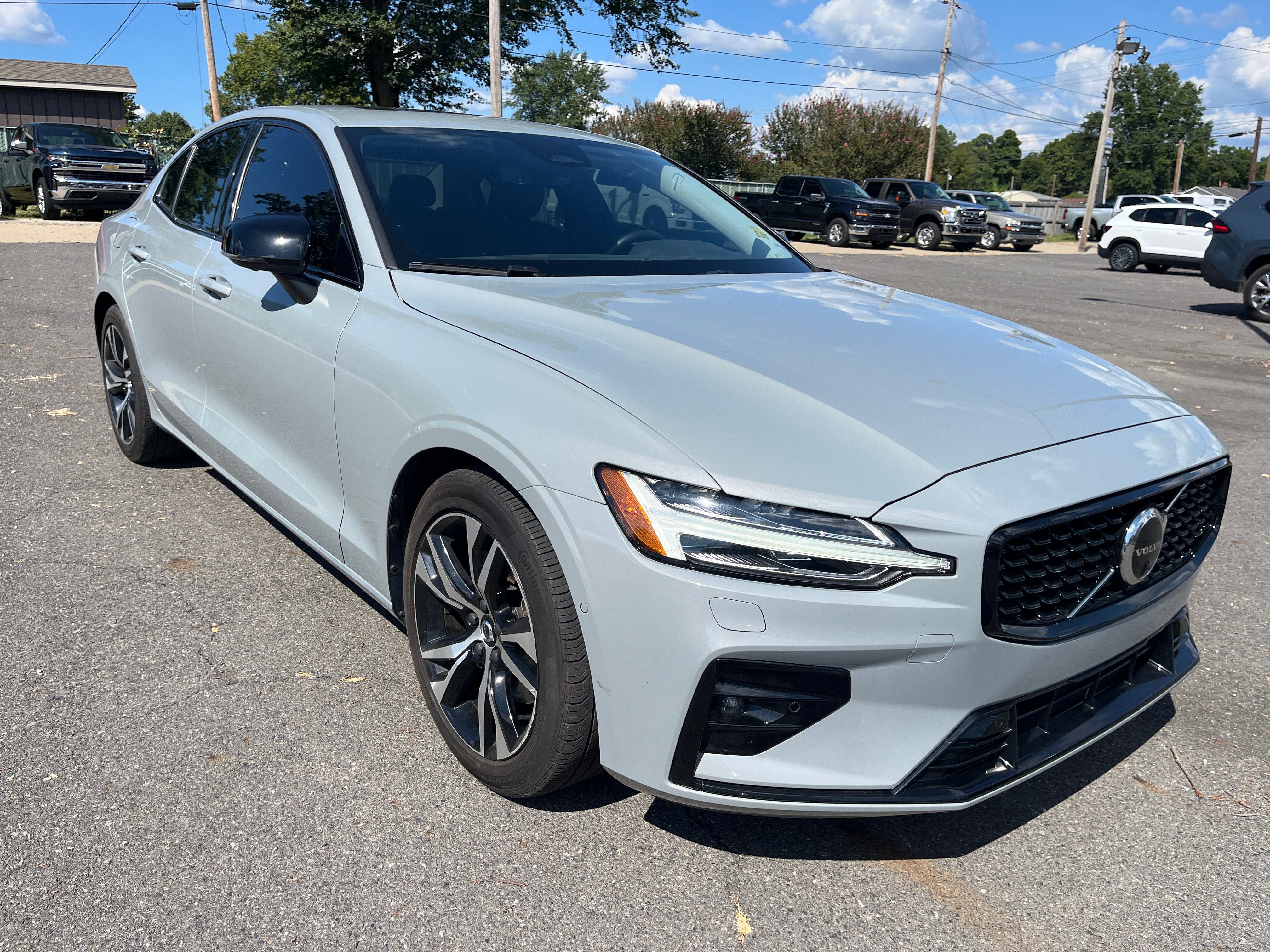 2025 Volvo S60 Plus