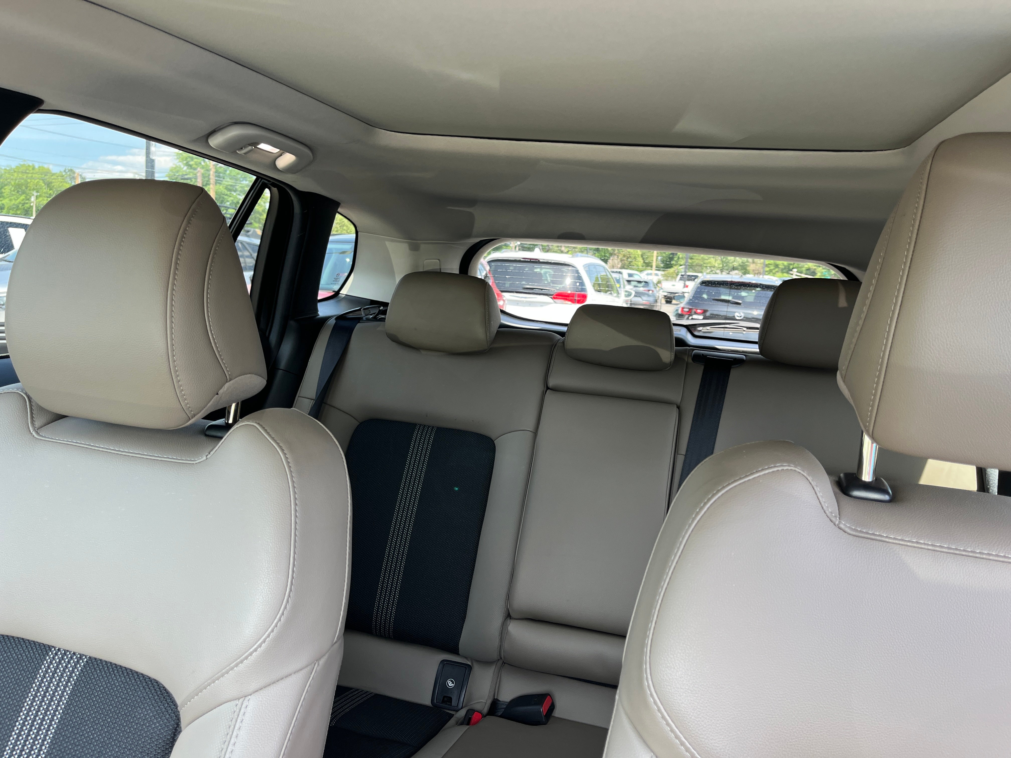 2025 Mazda Mazda CX-50 2.5 S Premium Package