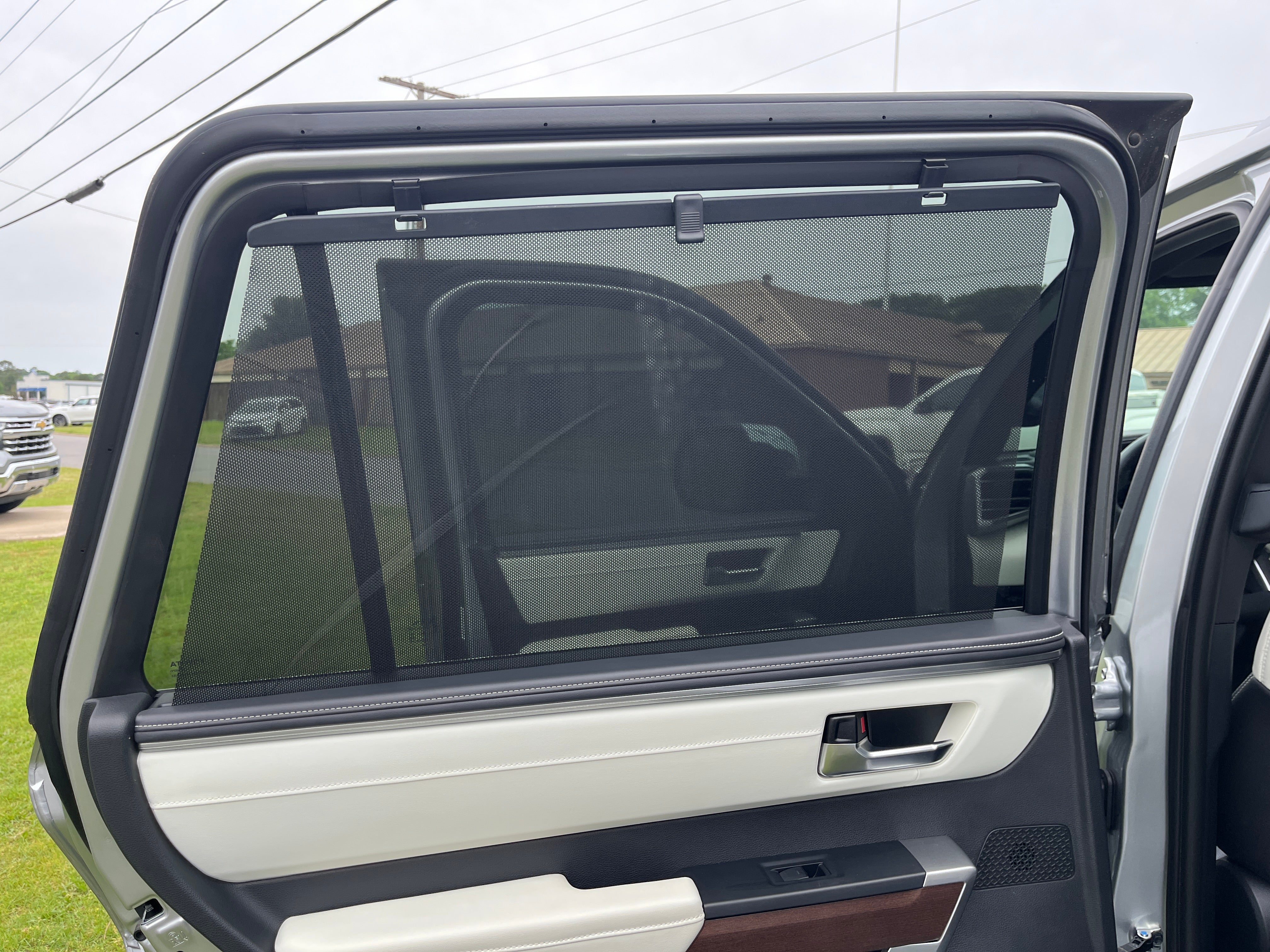 2024 Toyota Sequoia SR5