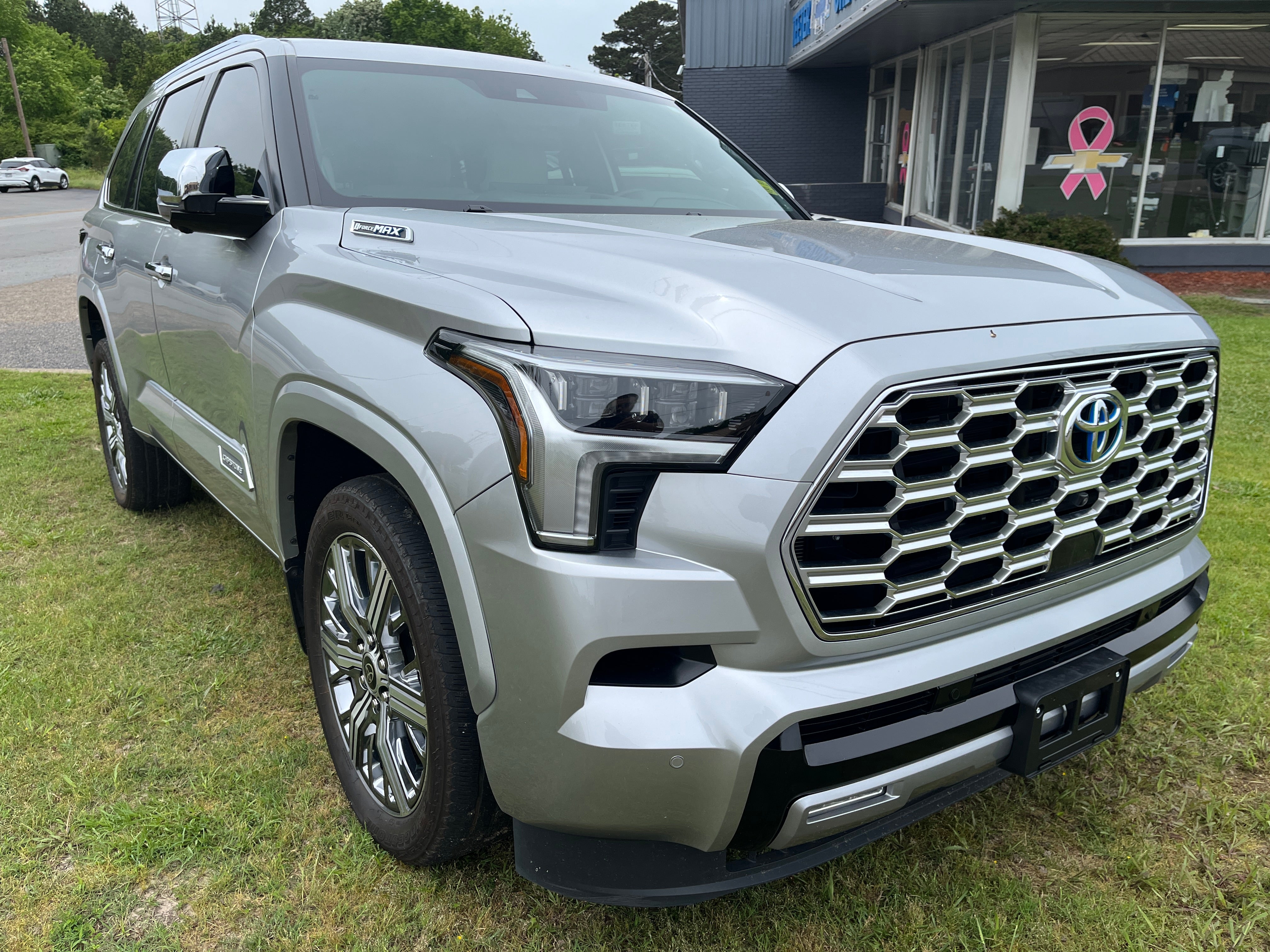 2024 Toyota Sequoia SR5