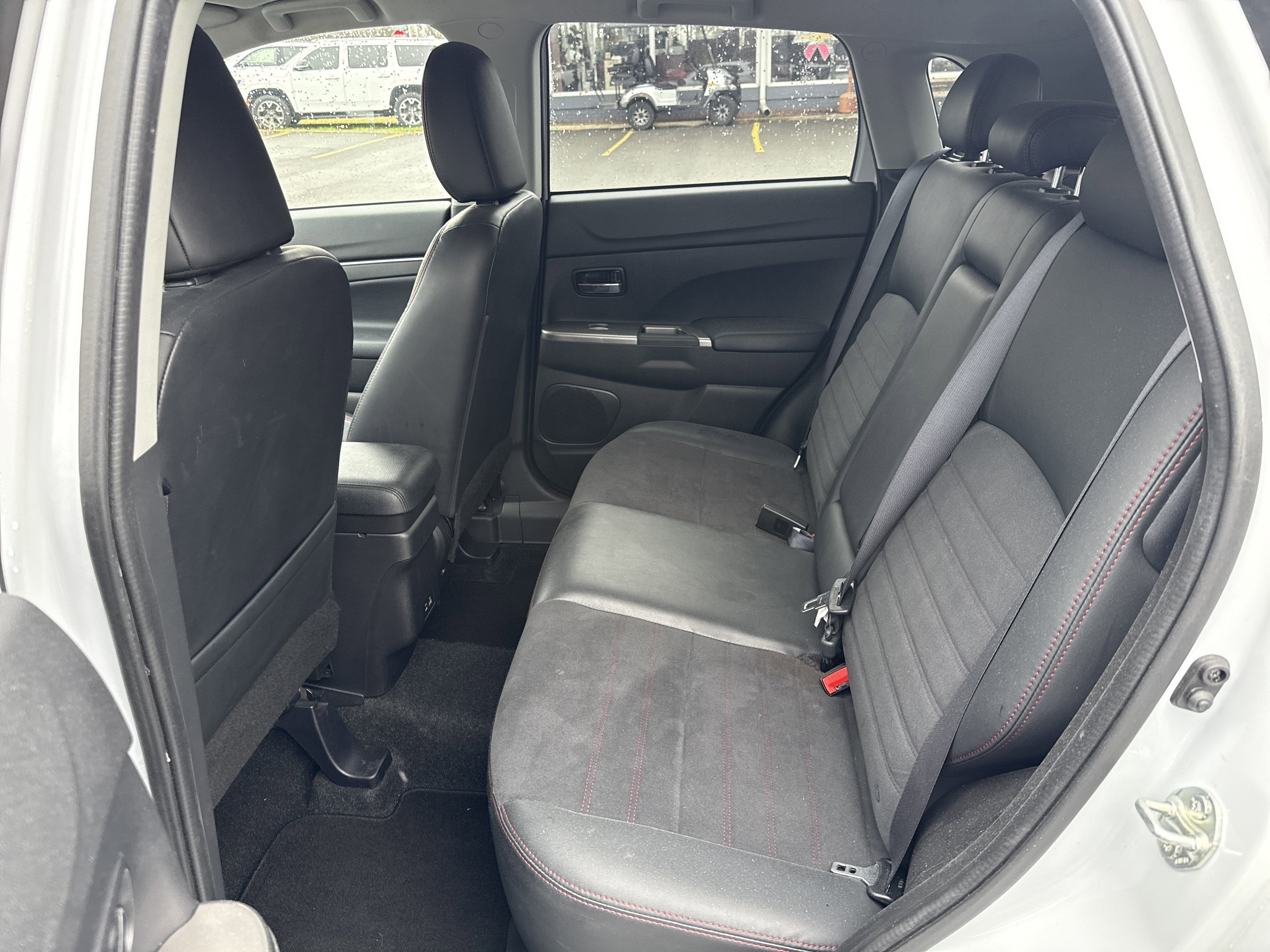 2024 Mitsubishi Outlander Sport Base