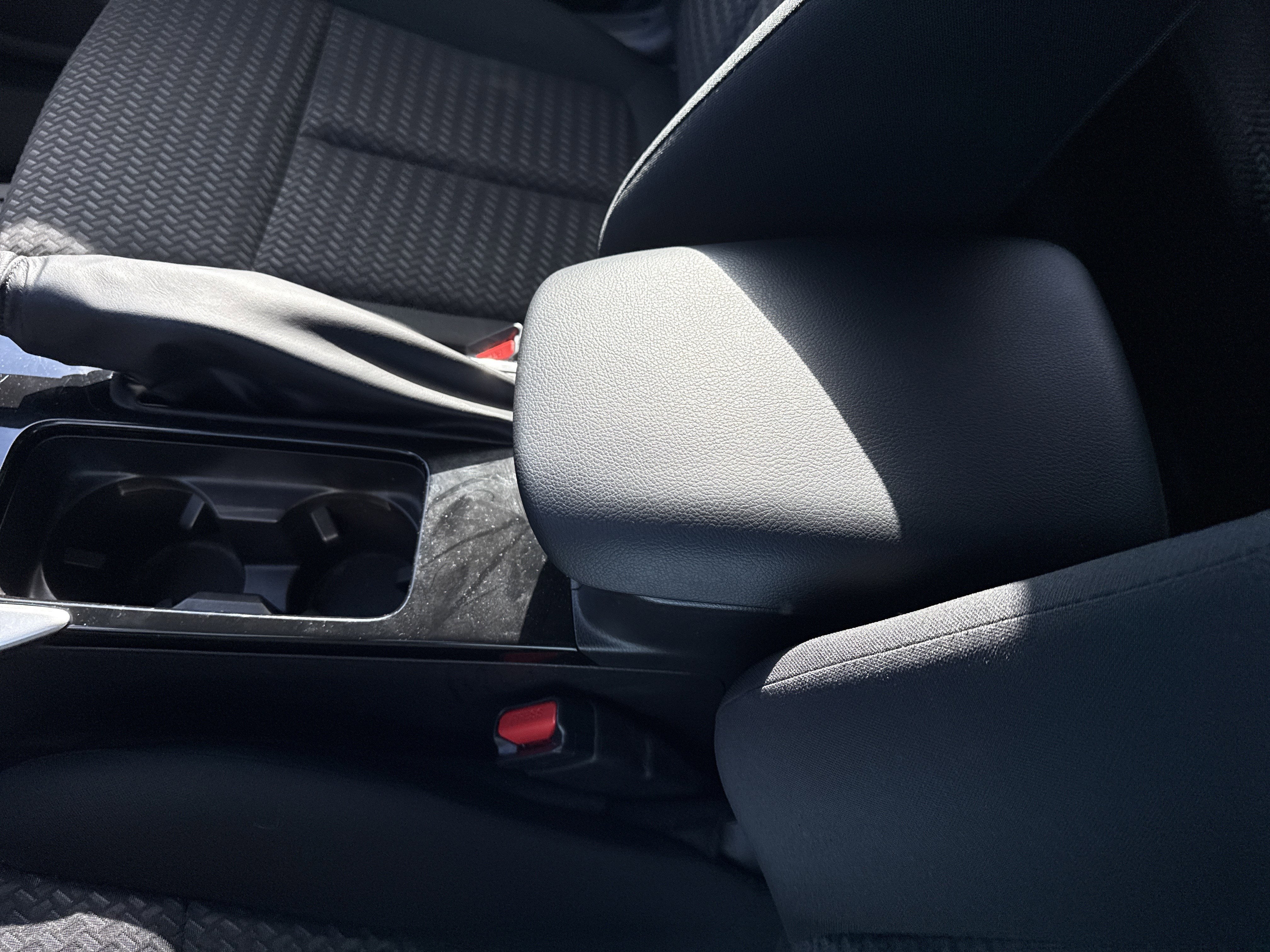 2025 Mitsubishi Eclipse Cross Base