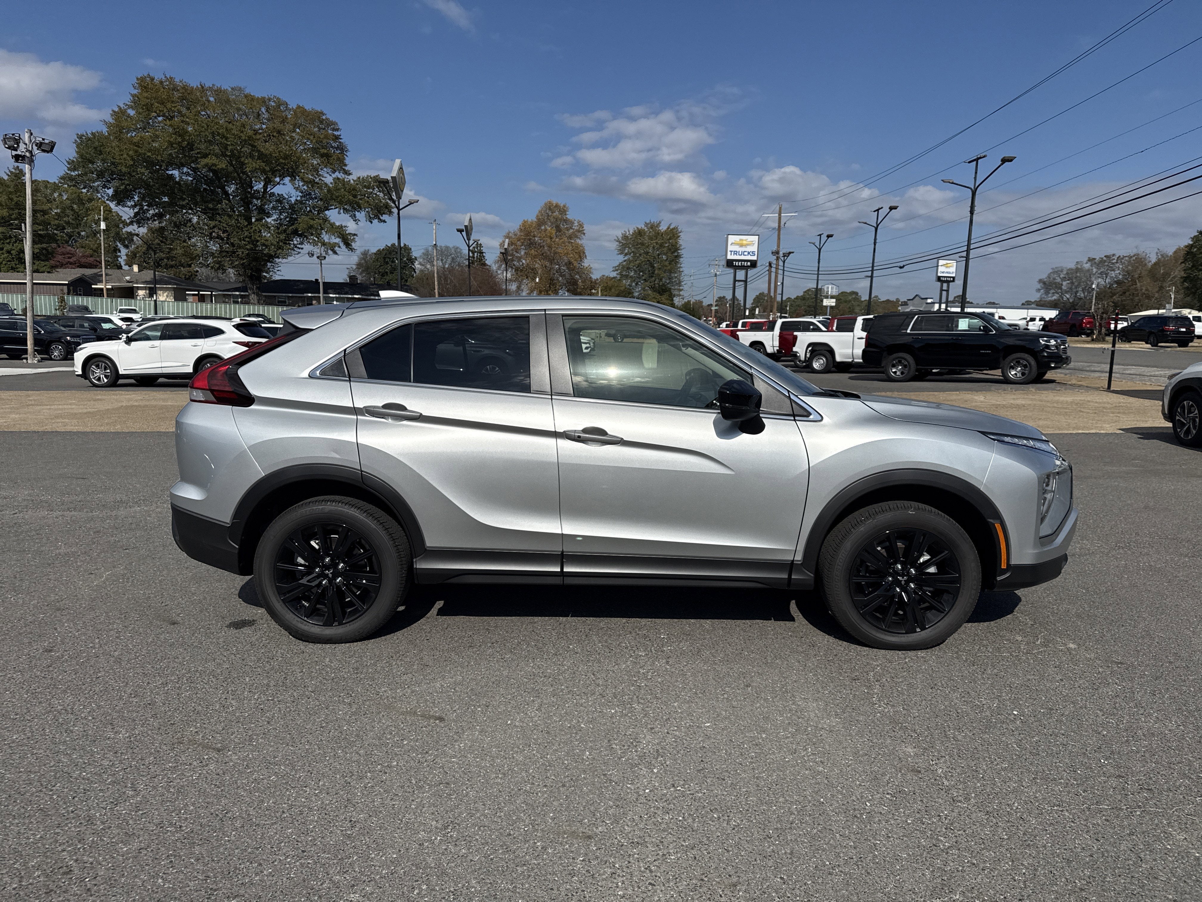 2025 Mitsubishi Eclipse Cross Base