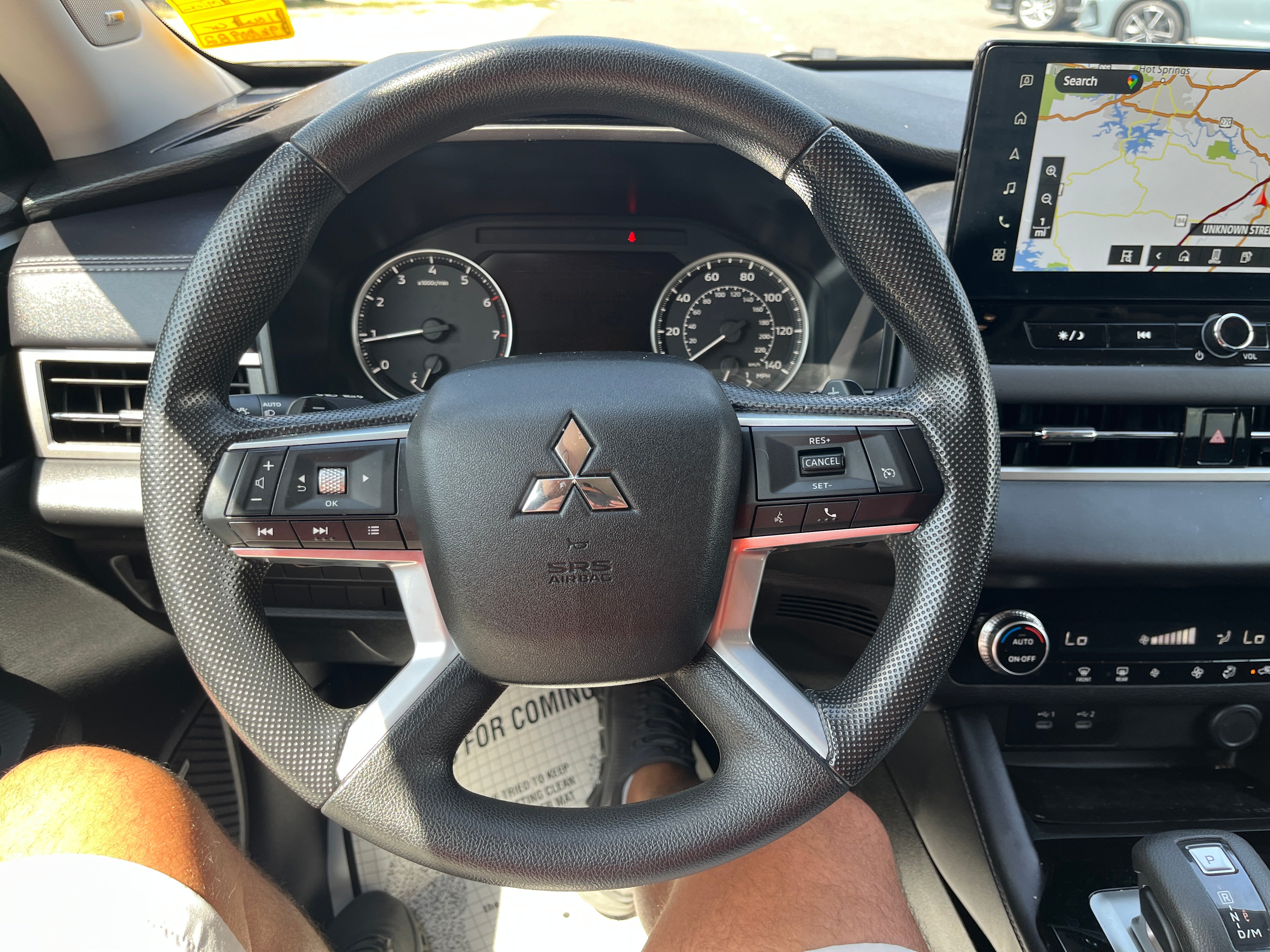 2025 Mitsubishi Outlander ES