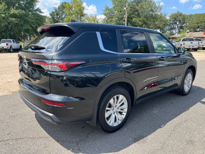 2025 Mitsubishi Outlander ES
