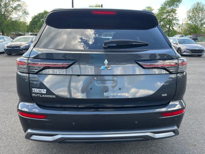 2025 Mitsubishi Outlander SE