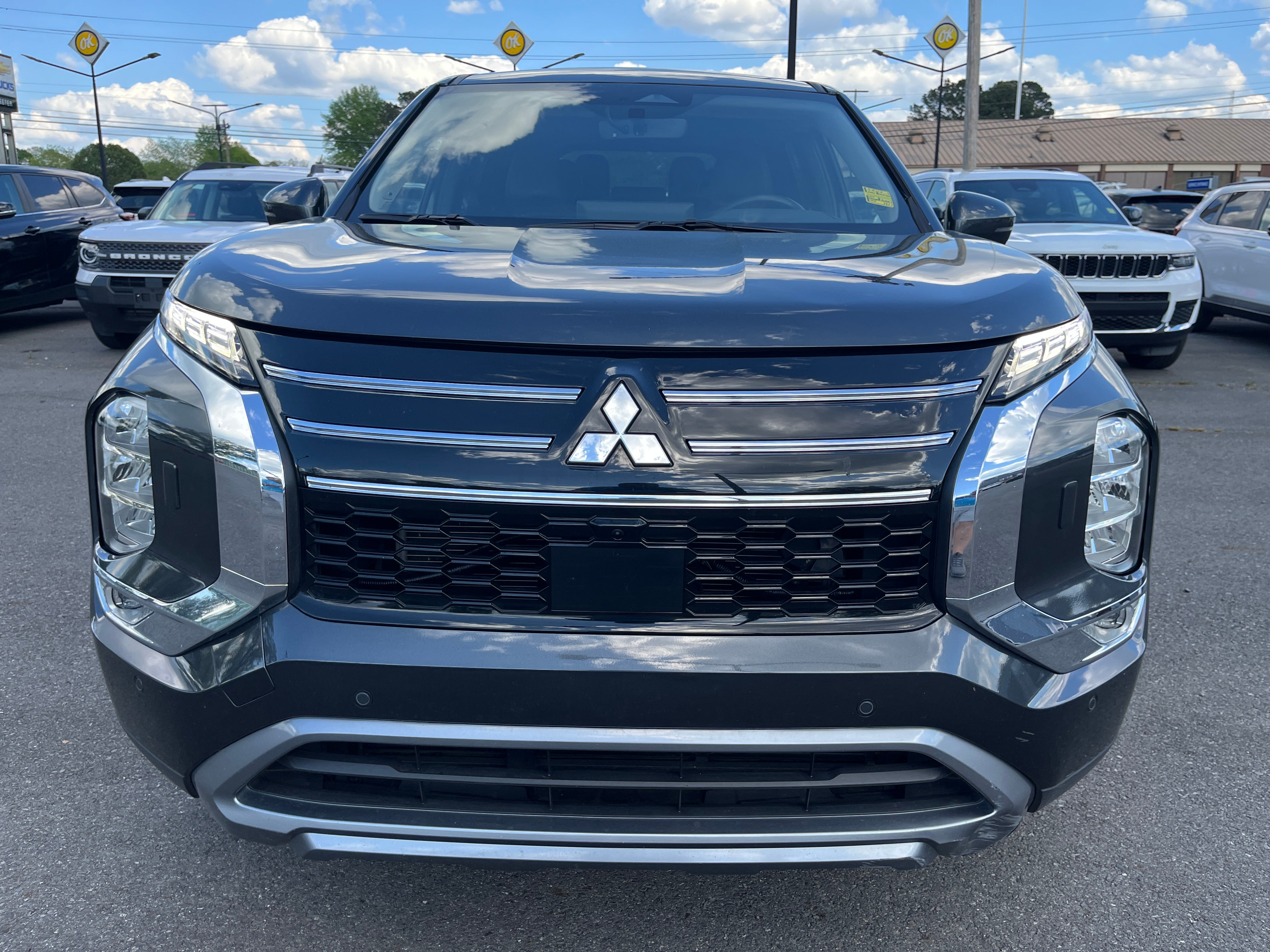 2025 Mitsubishi Outlander SE
