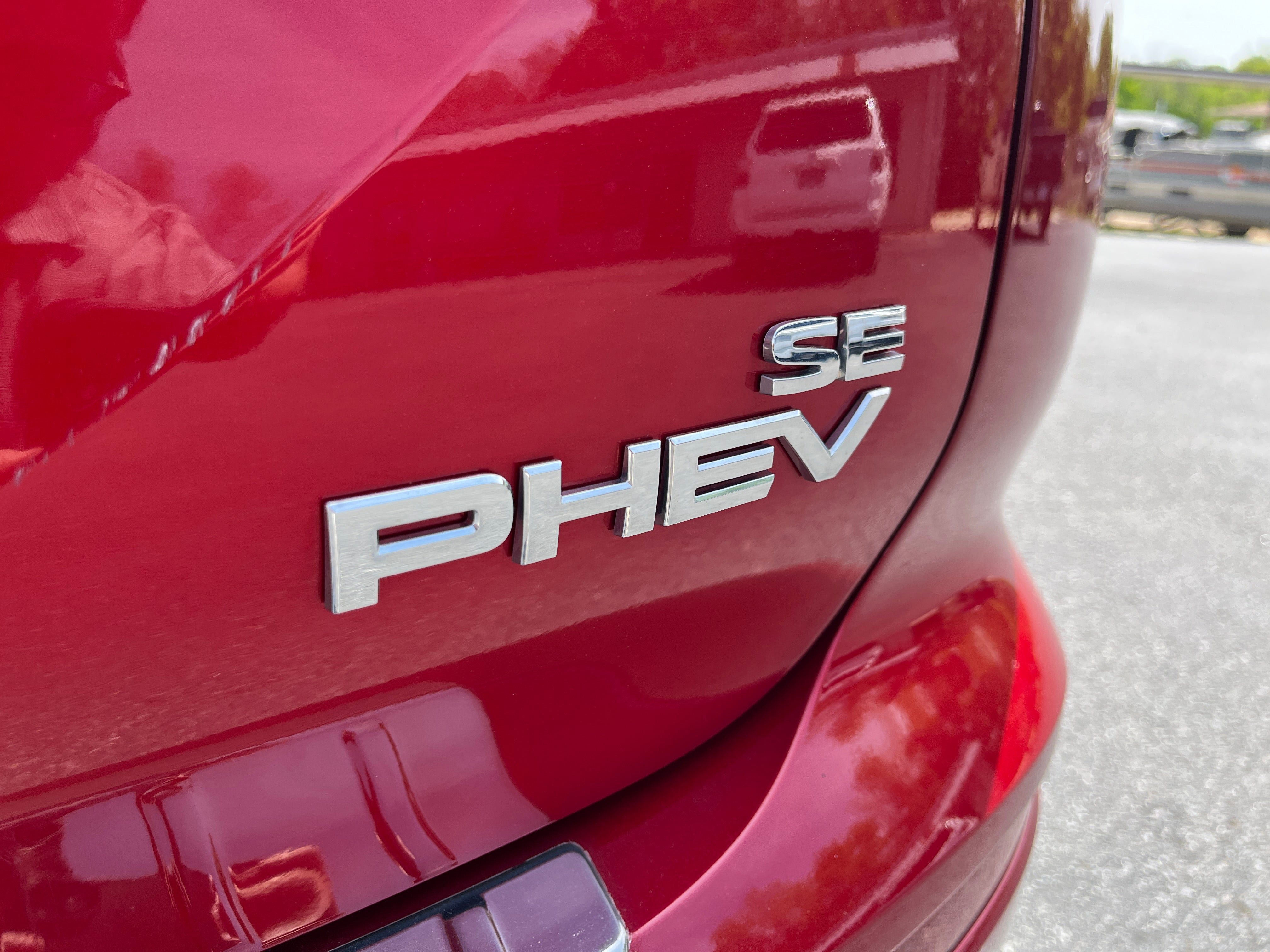2023 Mitsubishi Outlander PHEV SE