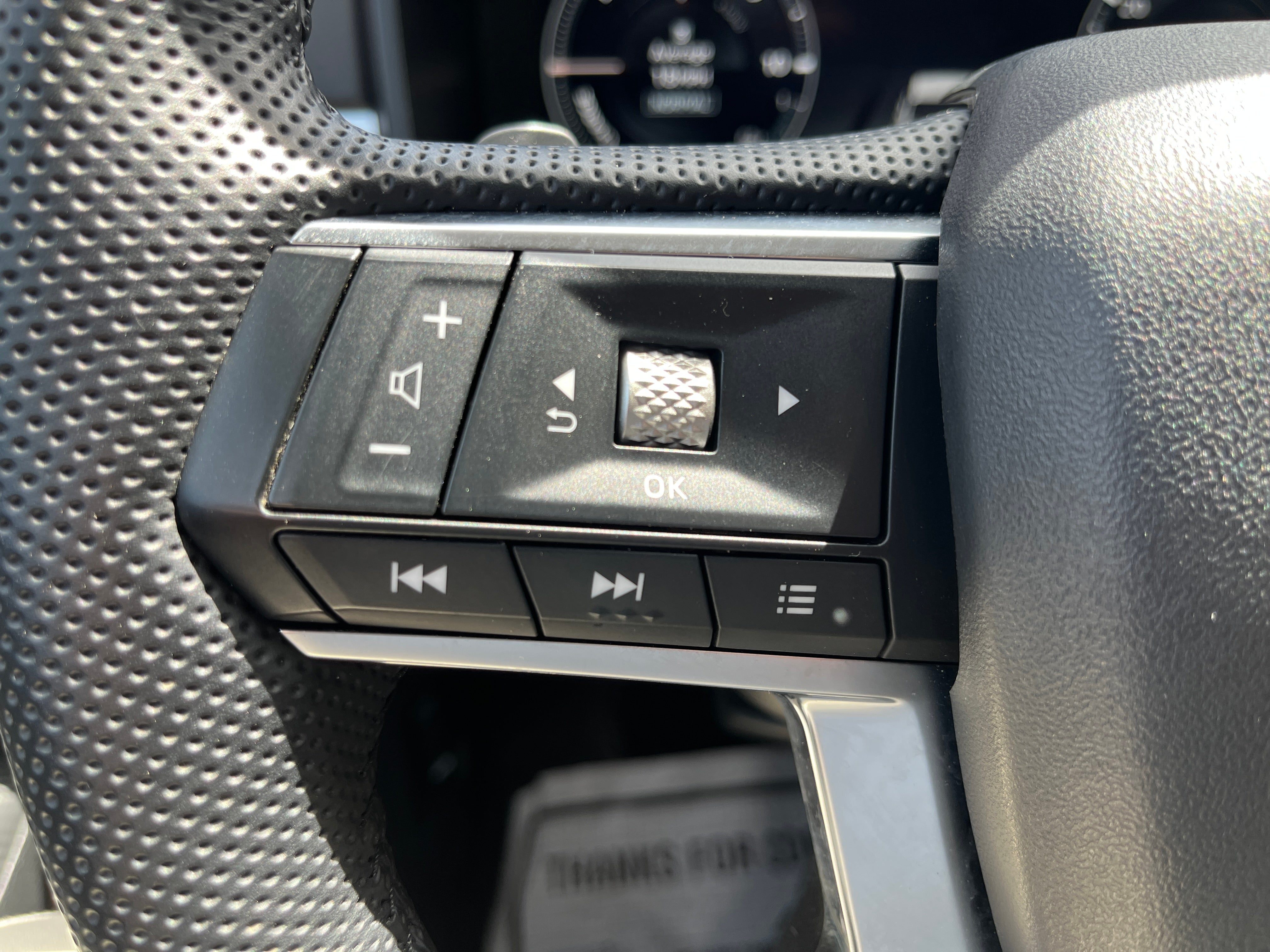 2023 Mitsubishi Outlander PHEV SE