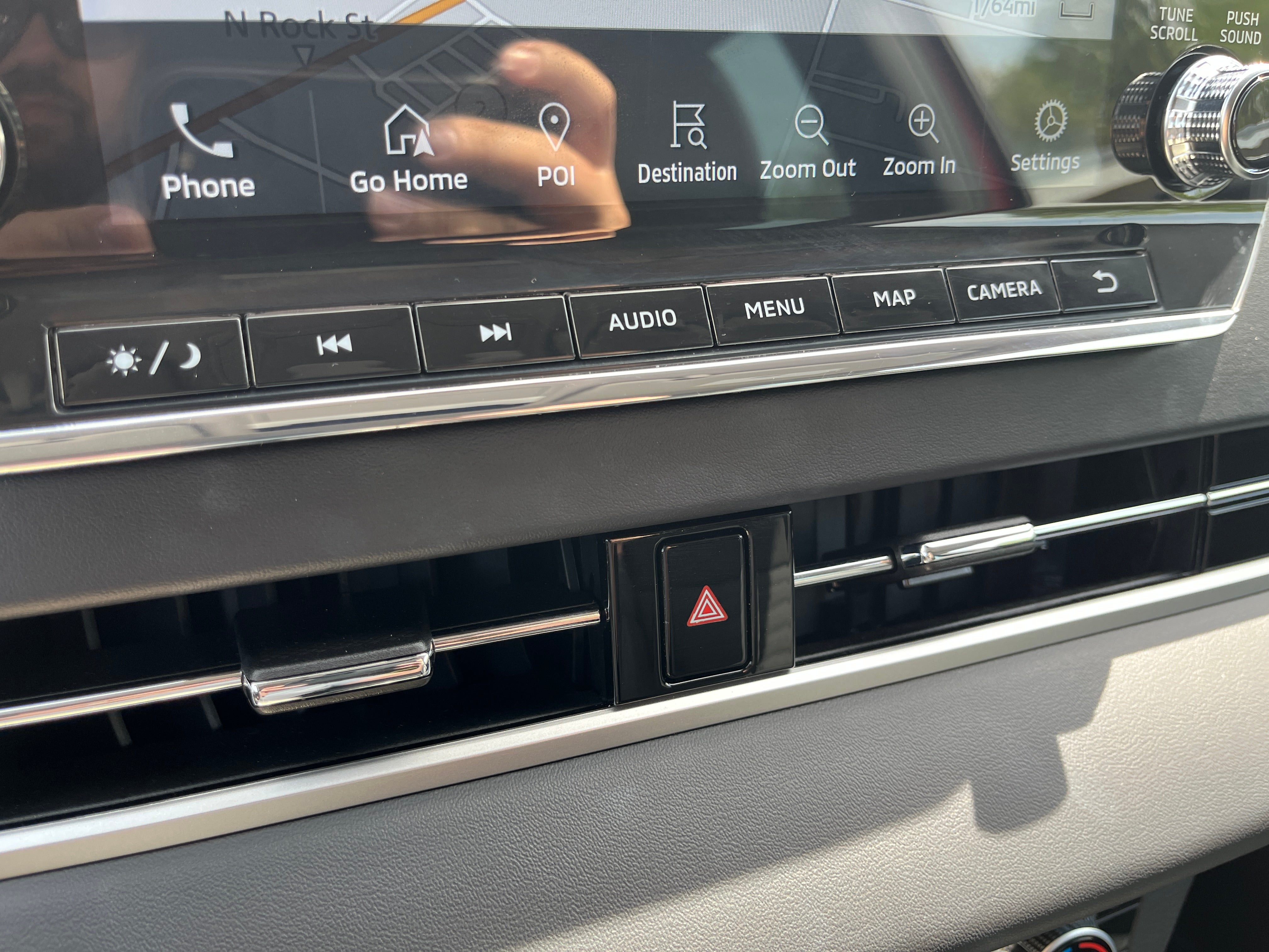 2023 Mitsubishi Outlander PHEV SE