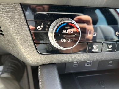 2023 Mitsubishi Outlander PHEV SE