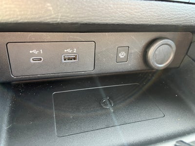 2023 Mitsubishi Outlander PHEV SE