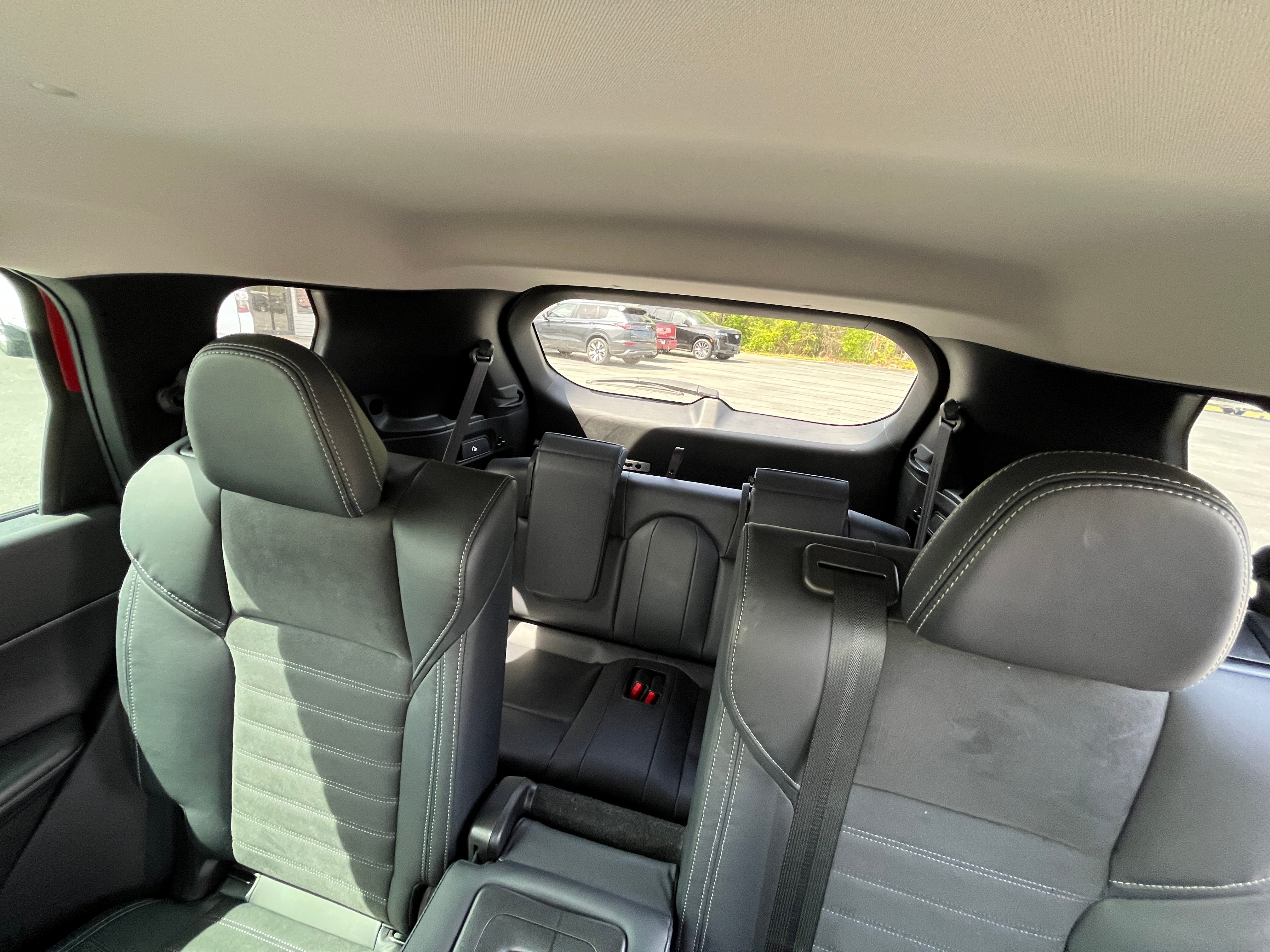 2023 Mitsubishi Outlander PHEV SE