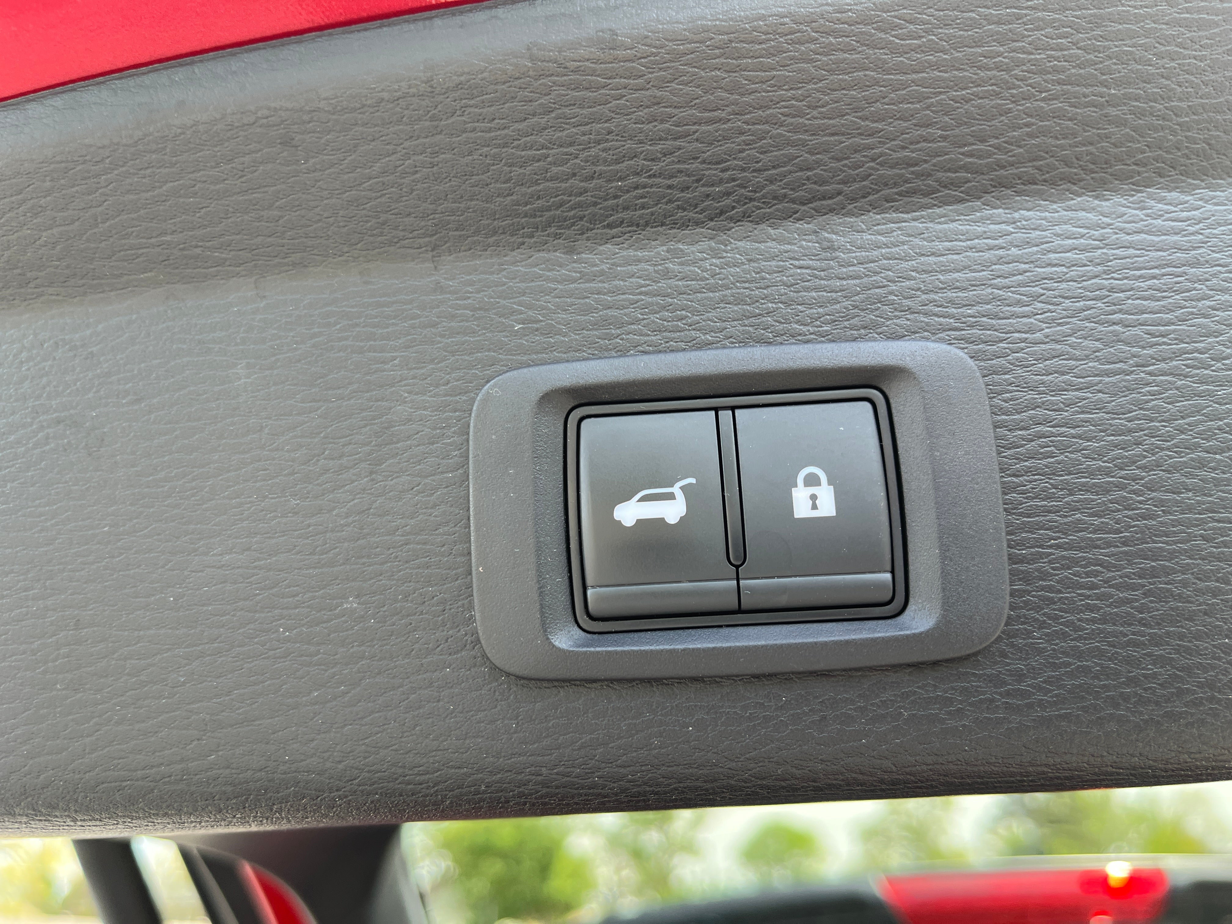 2023 Mitsubishi Outlander PHEV SE