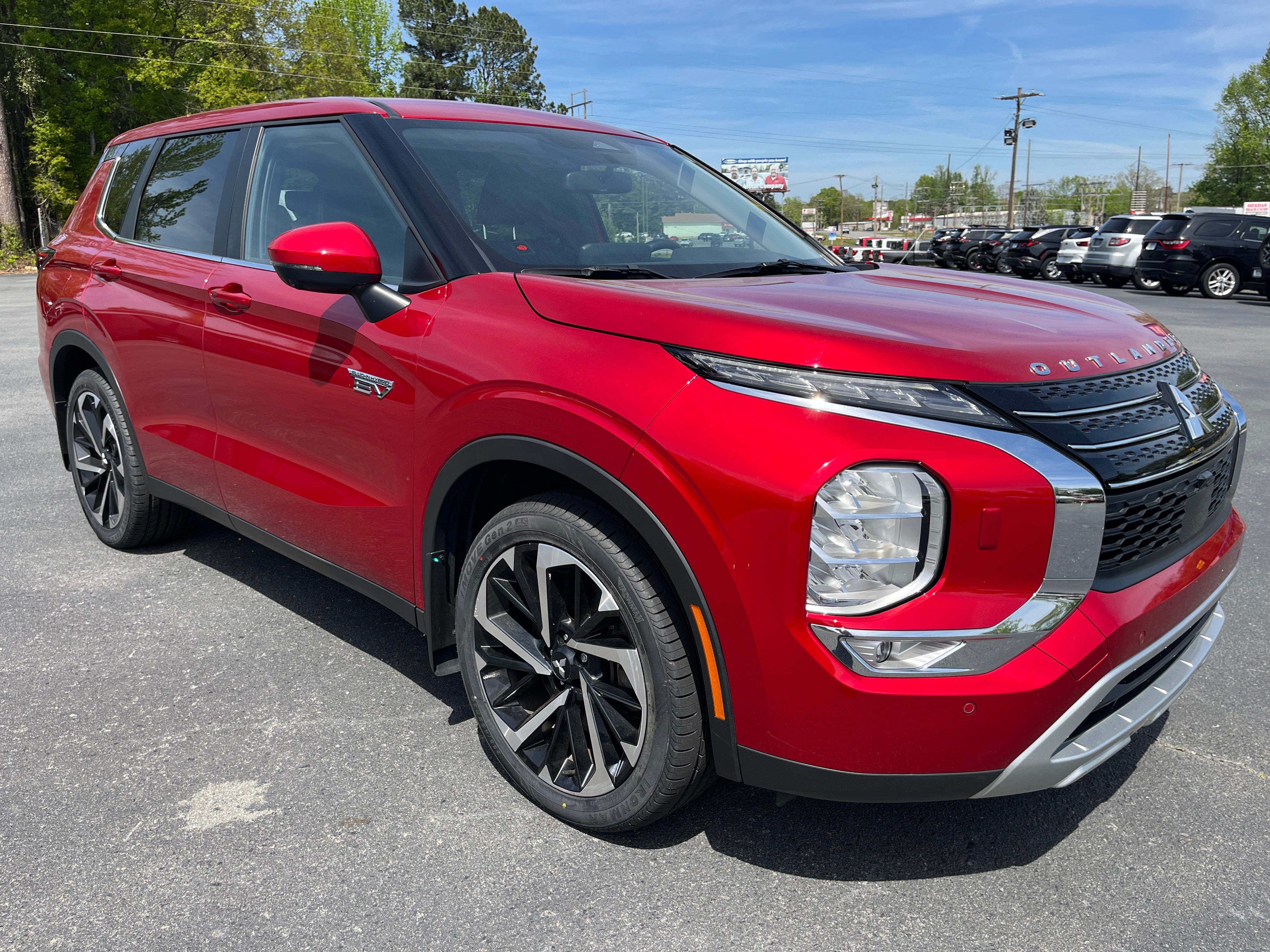 2023 Mitsubishi Outlander PHEV SE