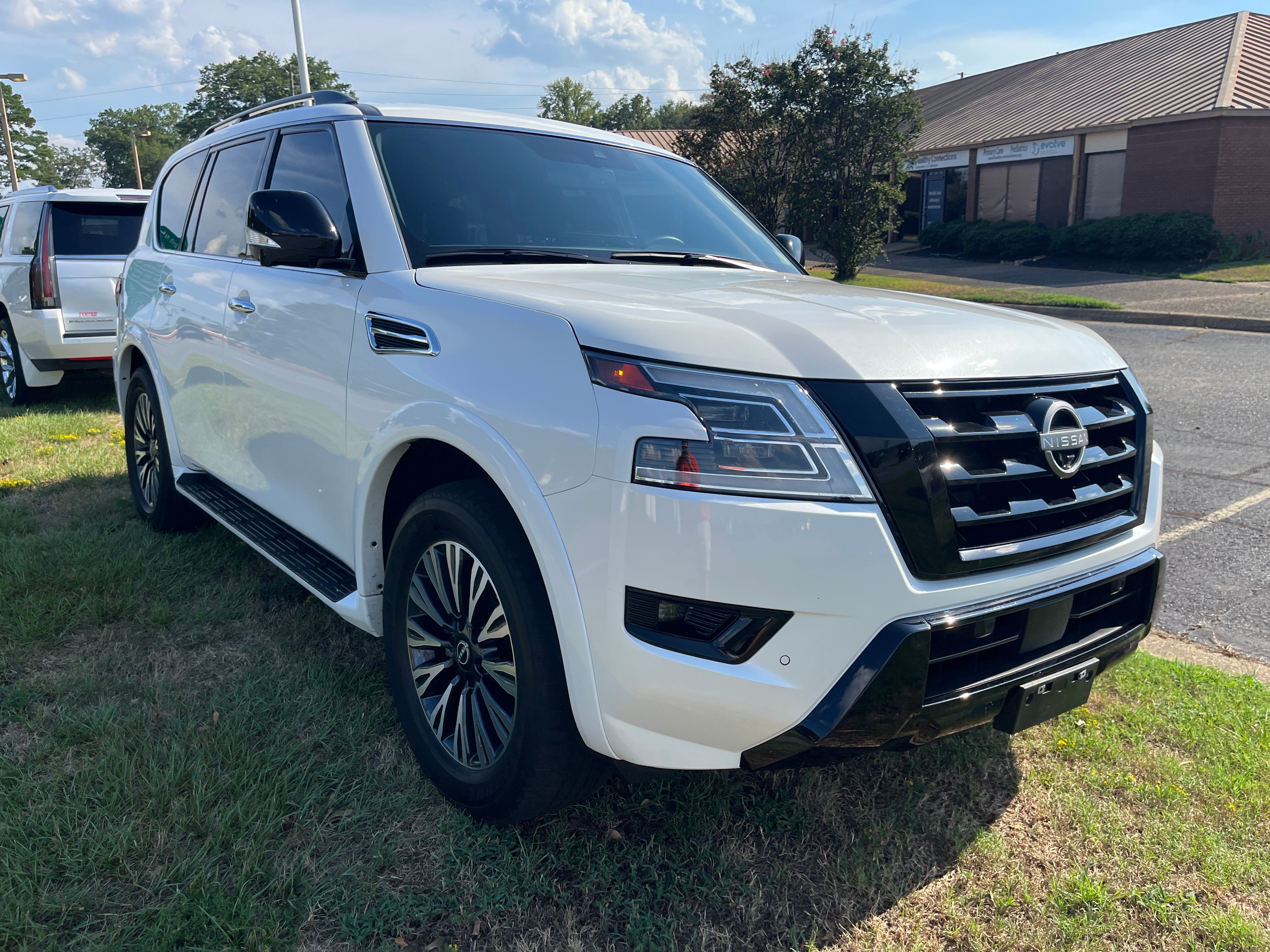 2023 Nissan Armada SL