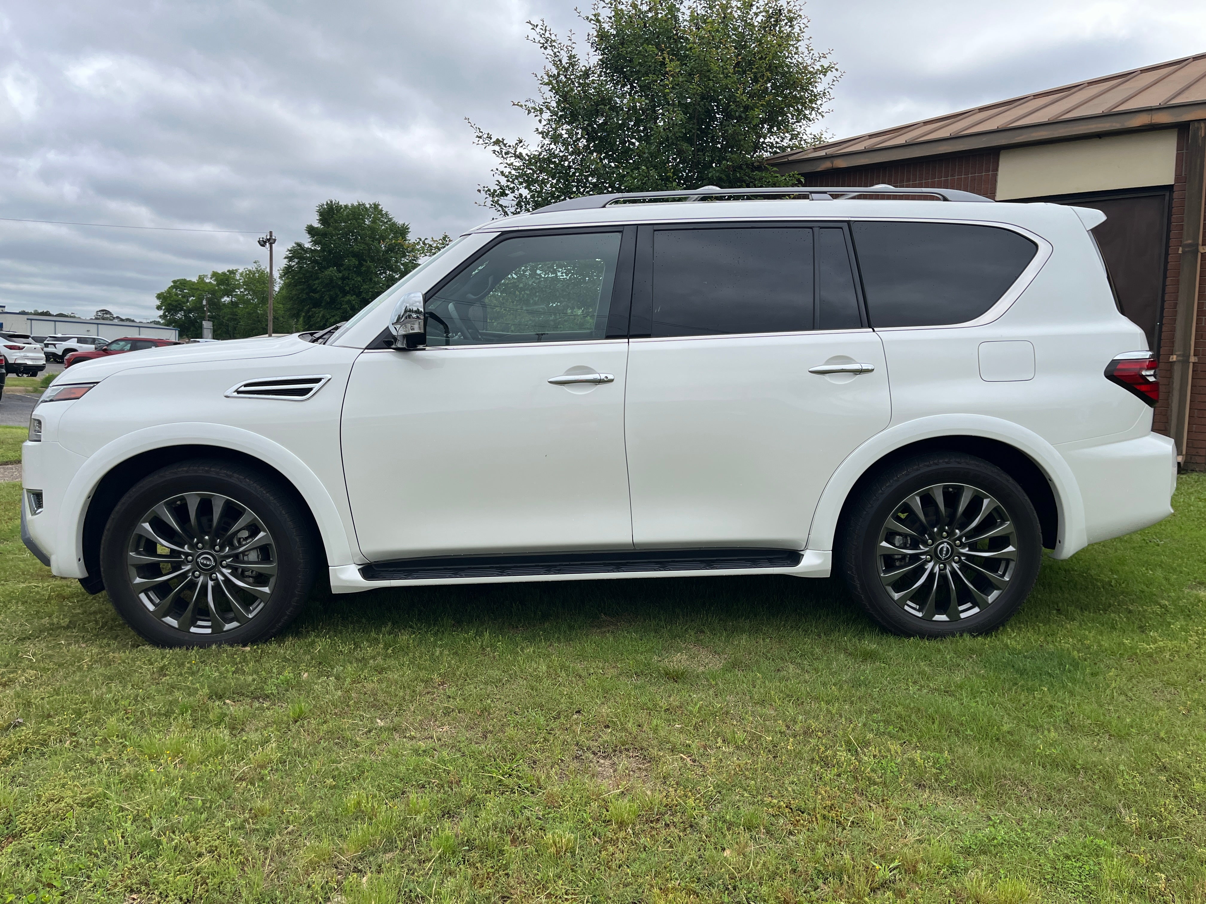 2024 Nissan Armada Platinum